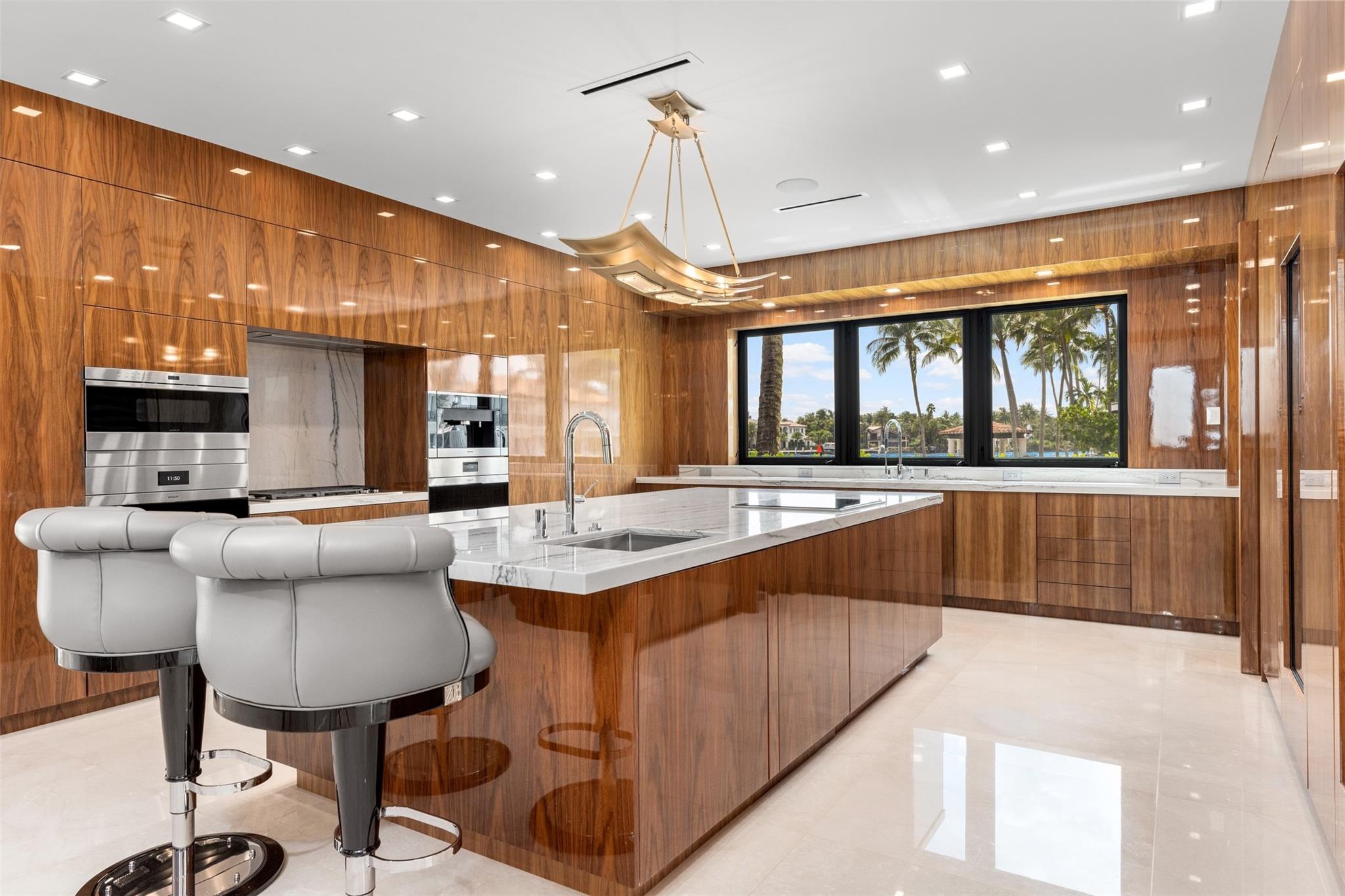 529 Bontona Ave Fort Lauderdale, FL 33301