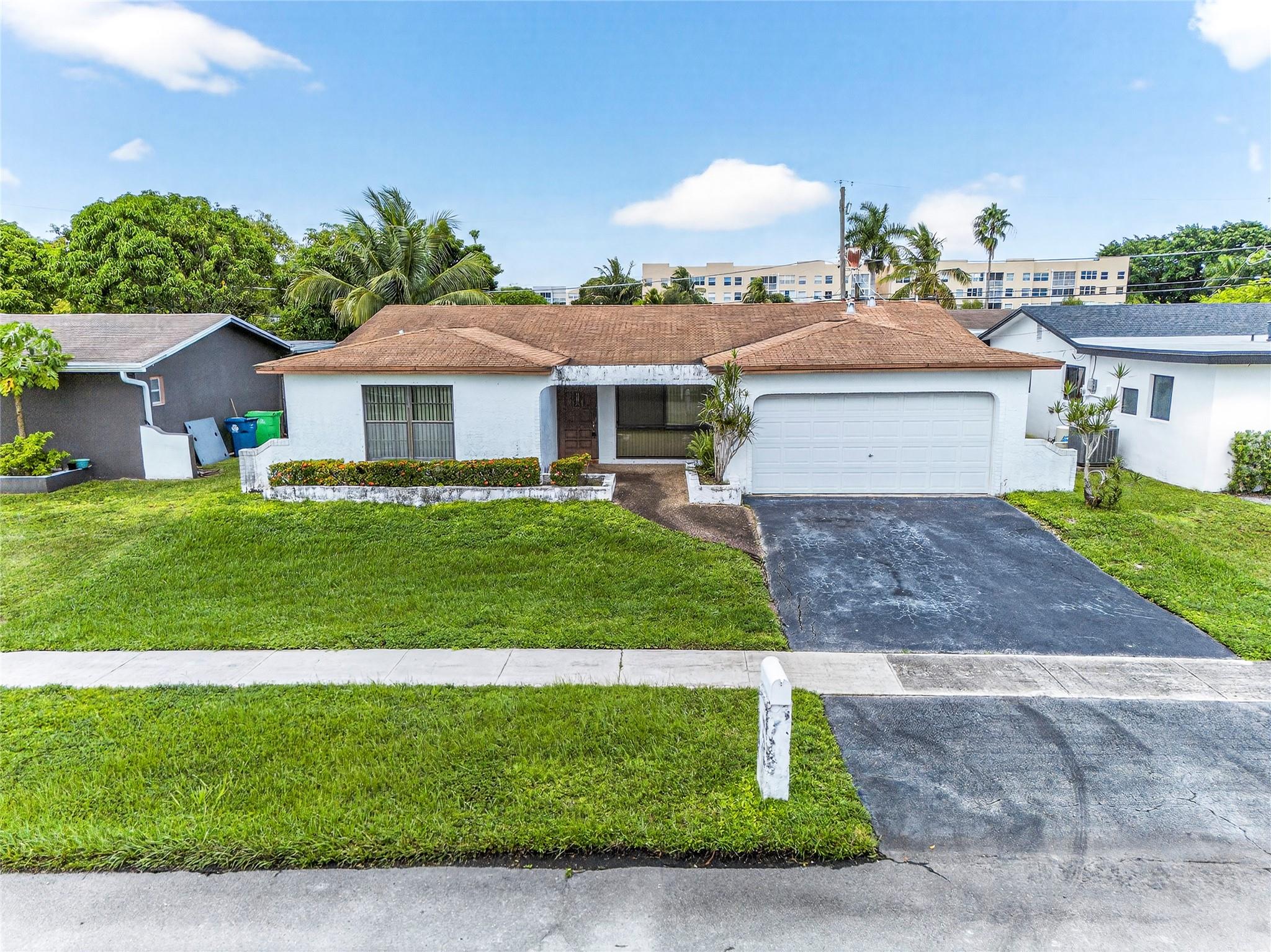 10171 NW 24th St
