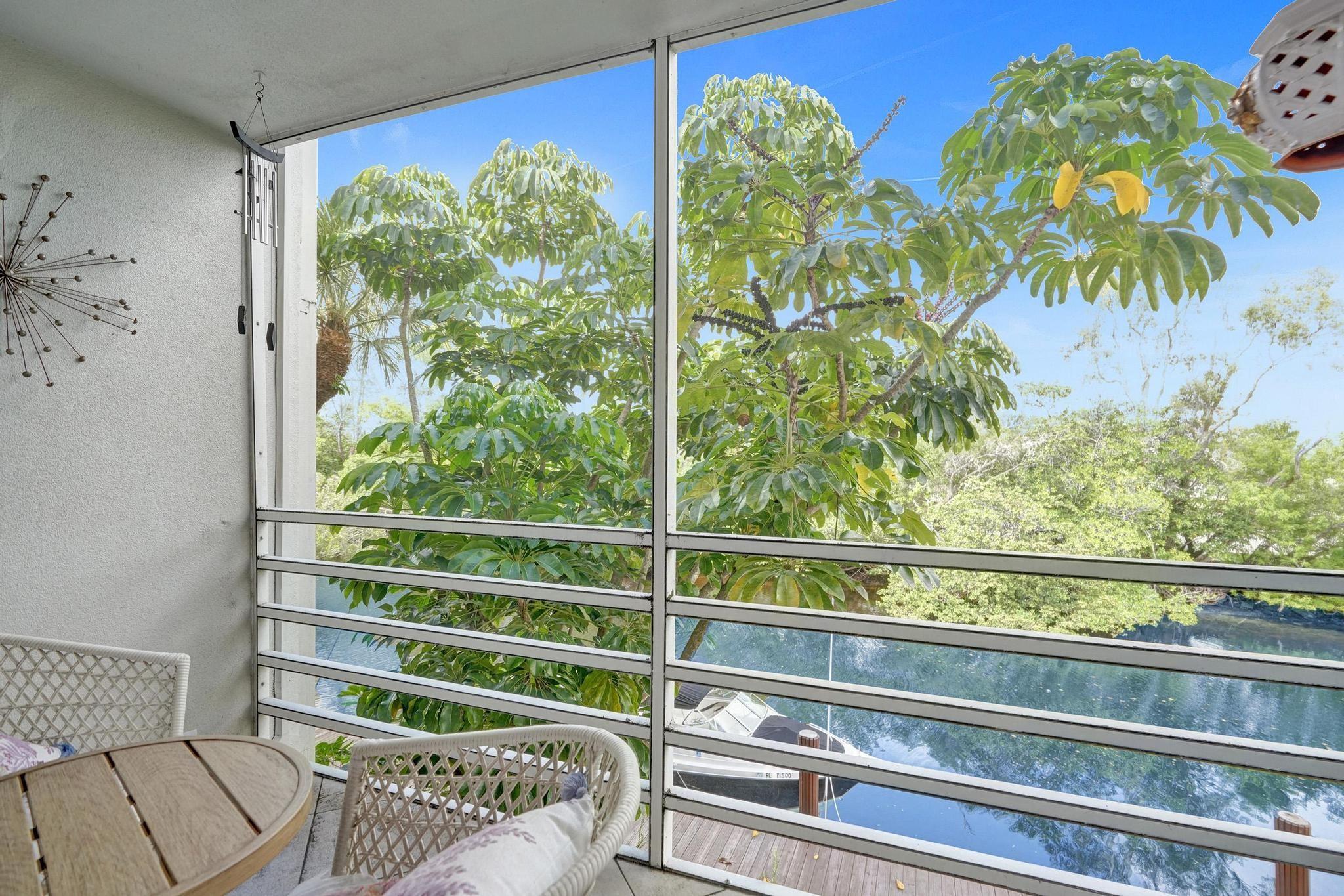 1407 NE 56th St #202