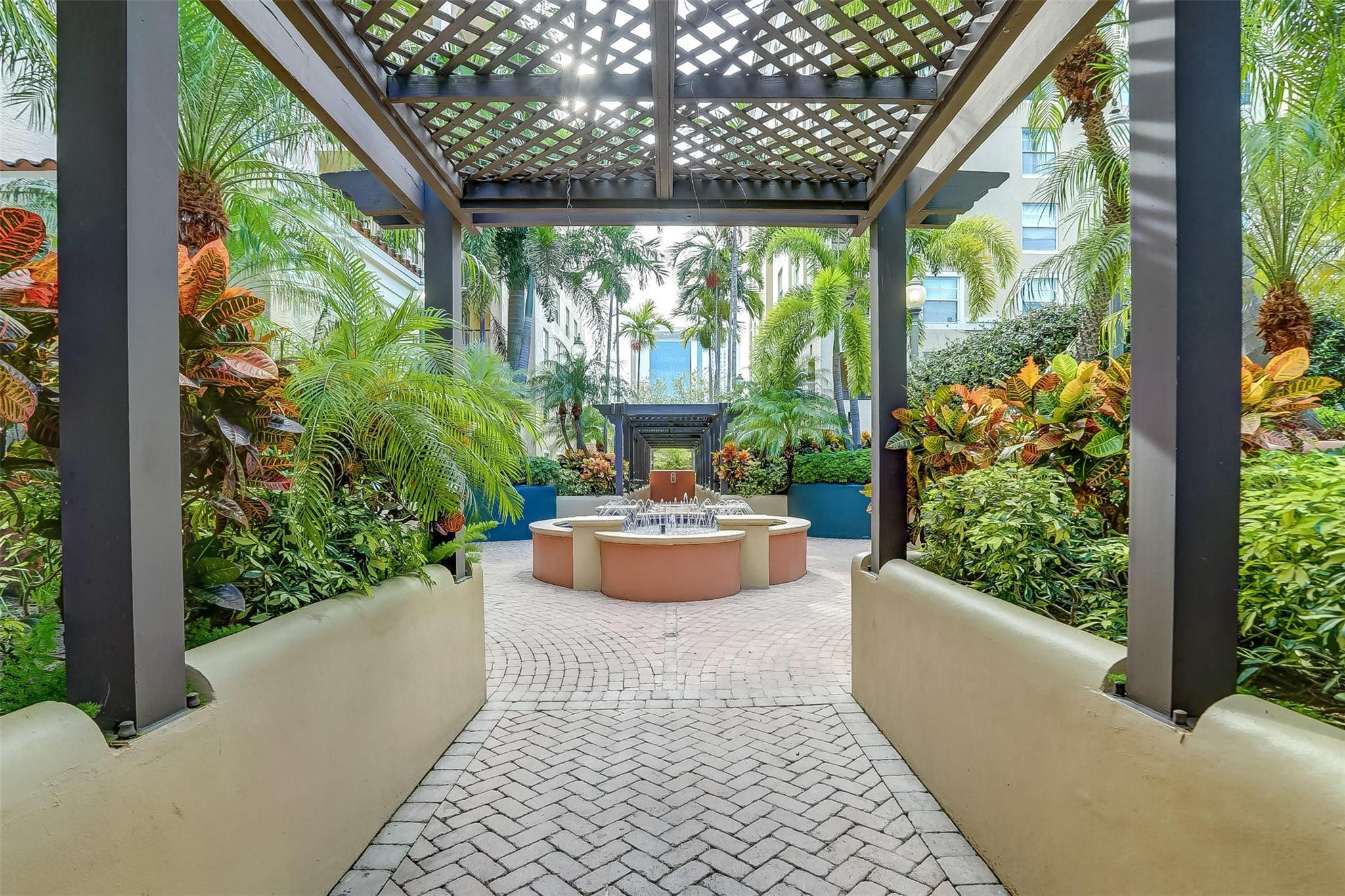 520 SE 5th #2406 Fort Lauderdale, FL 33301