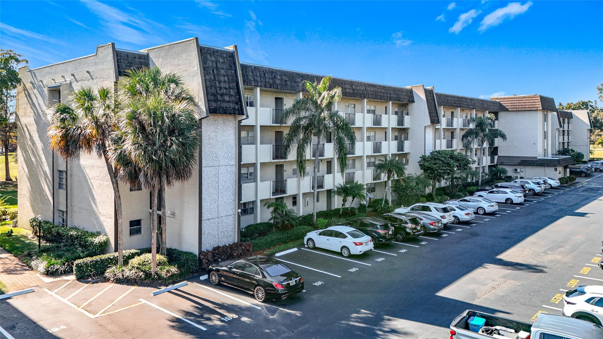 6200 NW 44th St #305