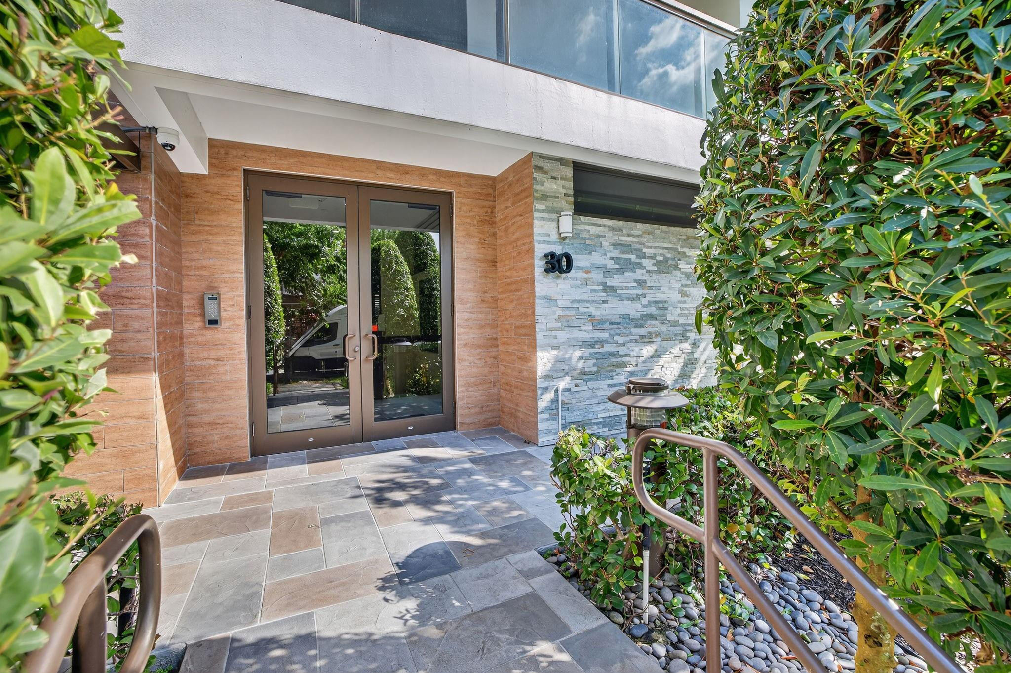 30 Isle Of Venice Dr #403 Fort Lauderdale, FL 33301