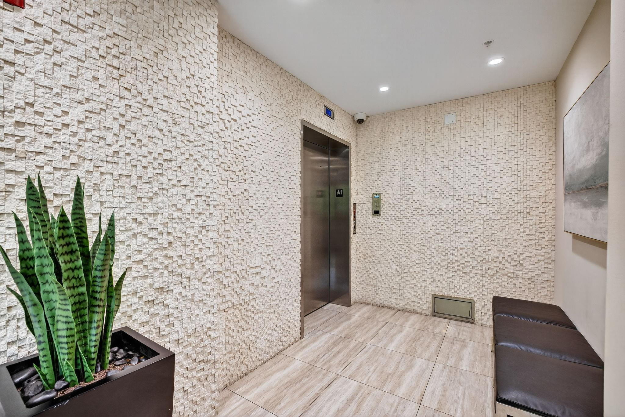 30 Isle Of Venice Dr #403 Fort Lauderdale, FL 33301