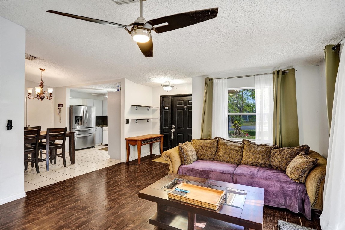 1073 SW 119th Ave Davie, FL 33325