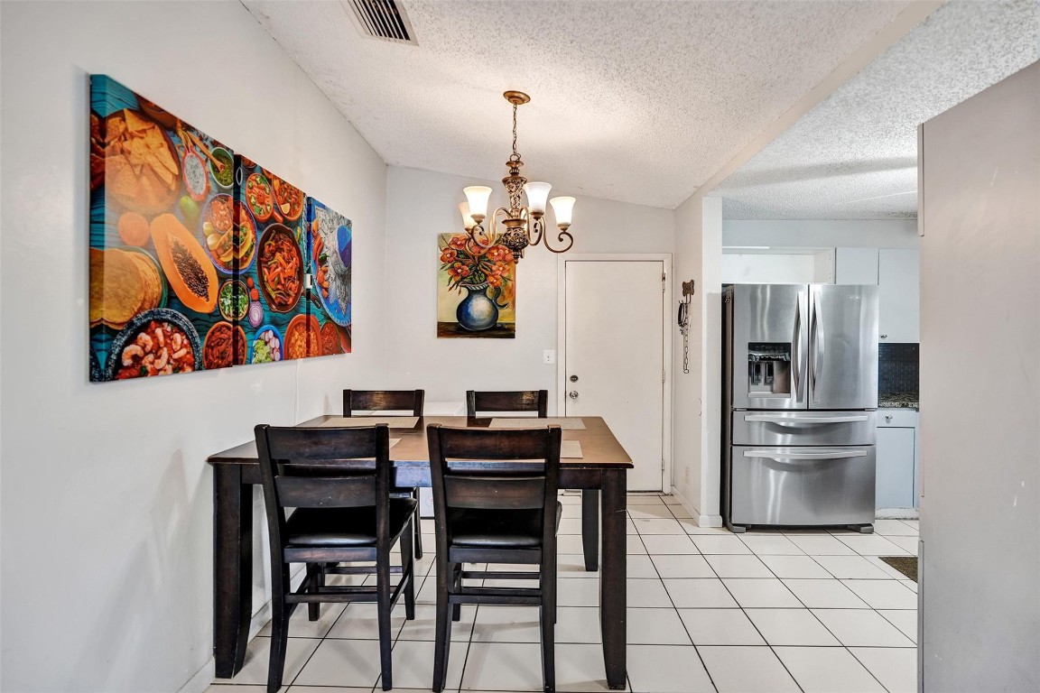 1073 SW 119th Ave Davie, FL 33325