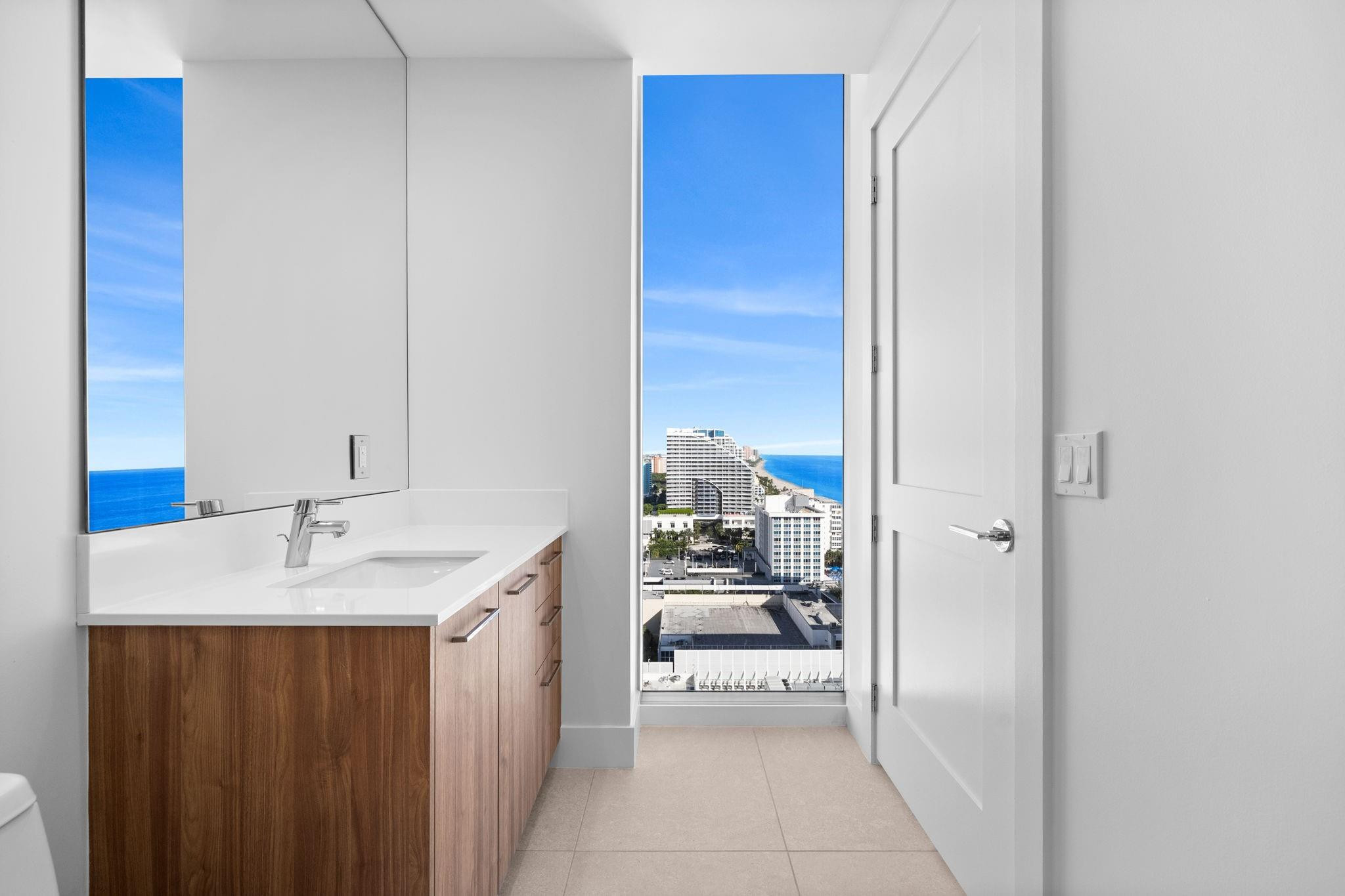 151 N Seabreeze #1804-E Fort Lauderdale, FL 33304