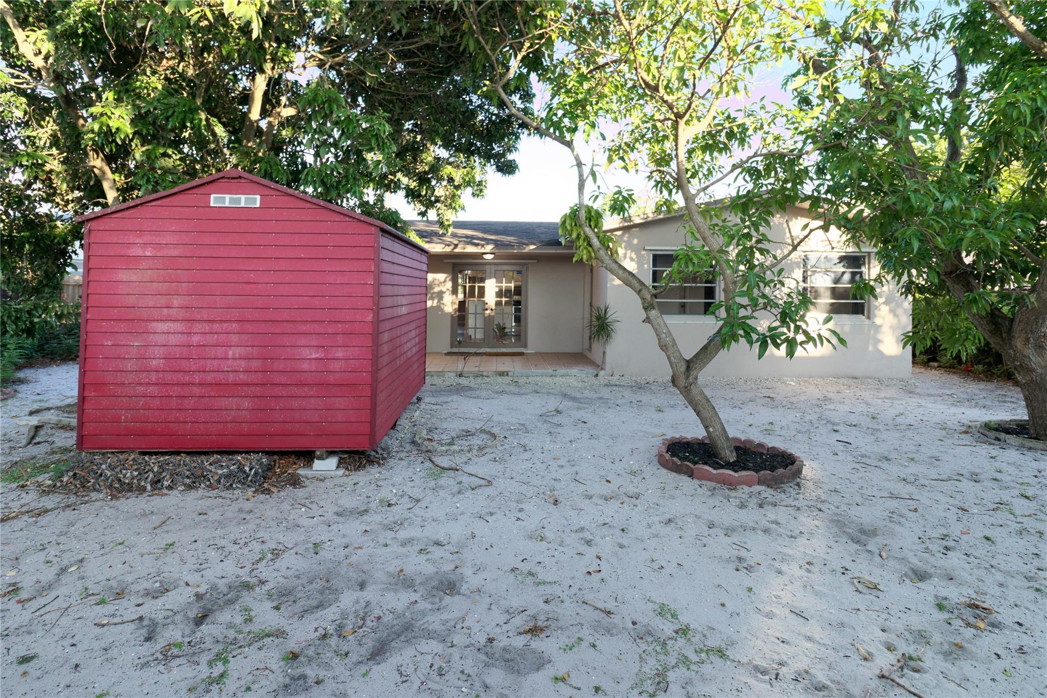 3891 NW 78th Ave Davie, FL 33024