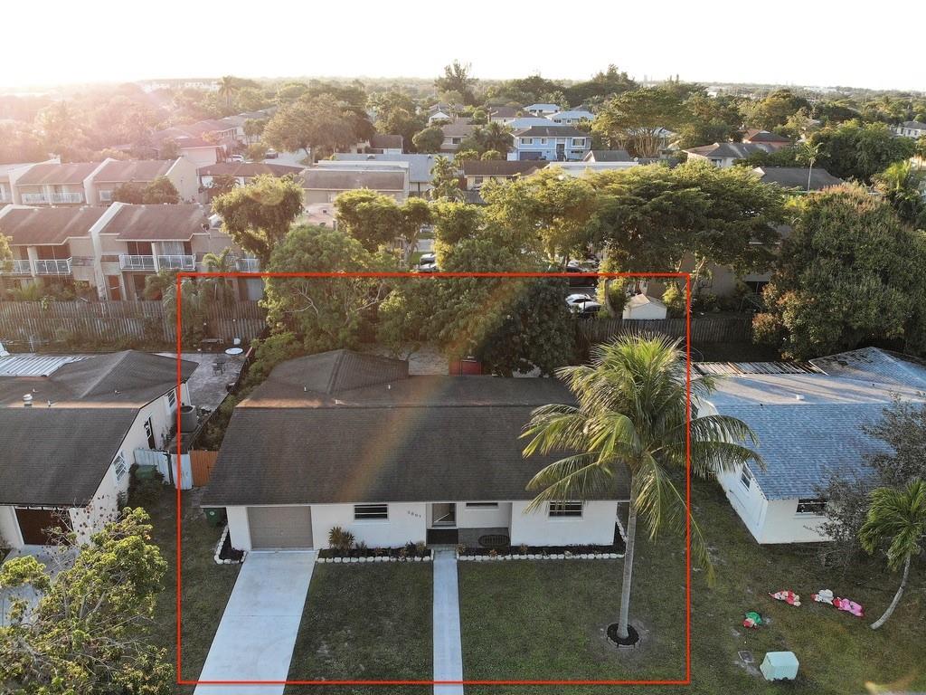 3891 NW 78th Ave Davie, FL 33024