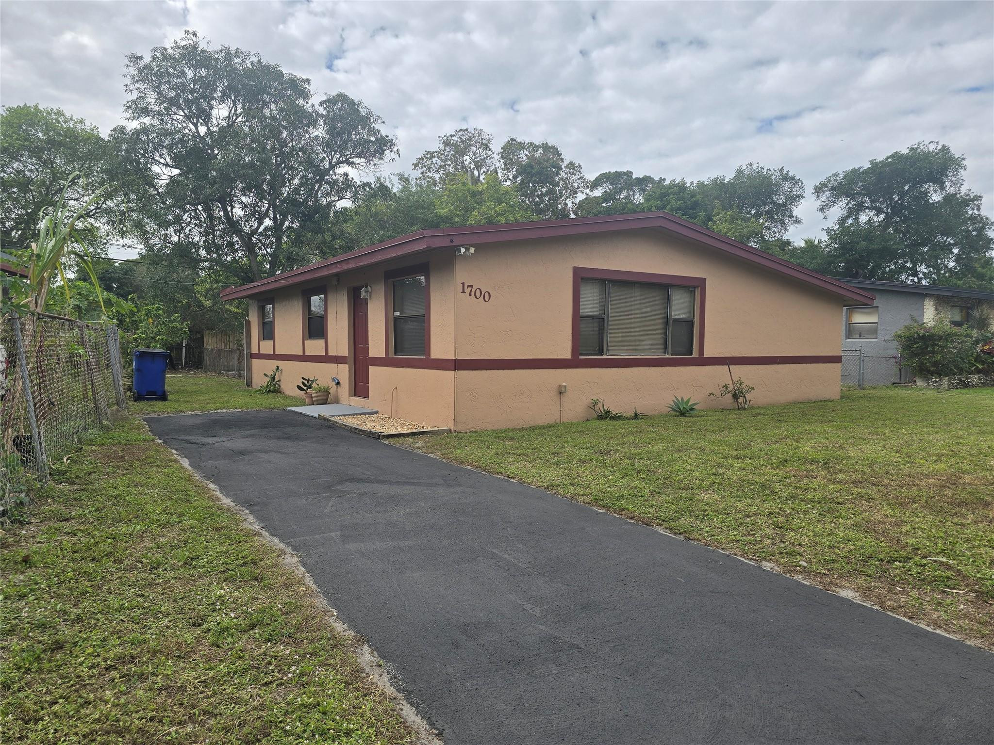 1700 NW 15th Fort Lauderdale, FL 33311