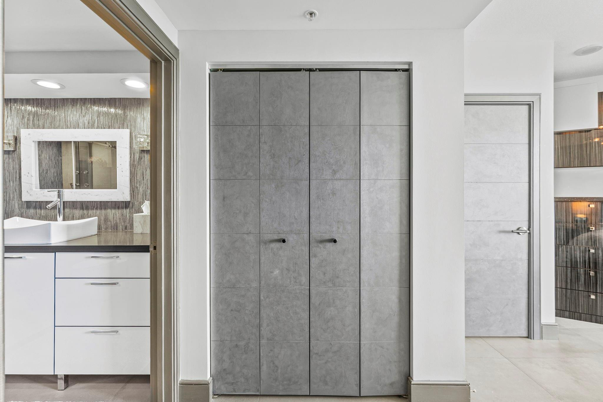 347 N New Riv #1401 Fort Lauderdale, FL 33301