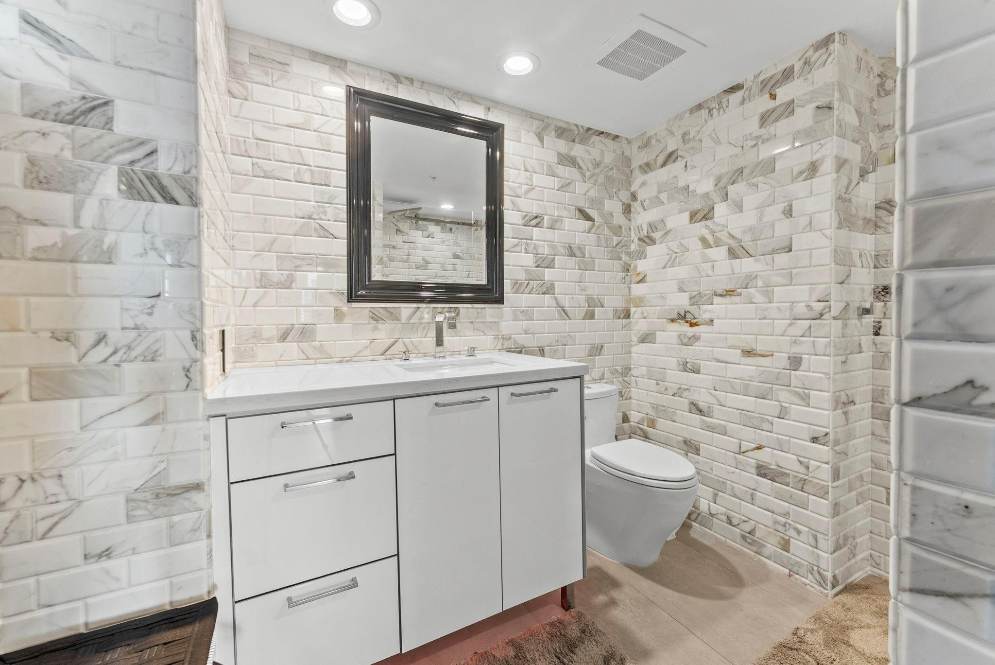 347 N New Riv #1401 Fort Lauderdale, FL 33301