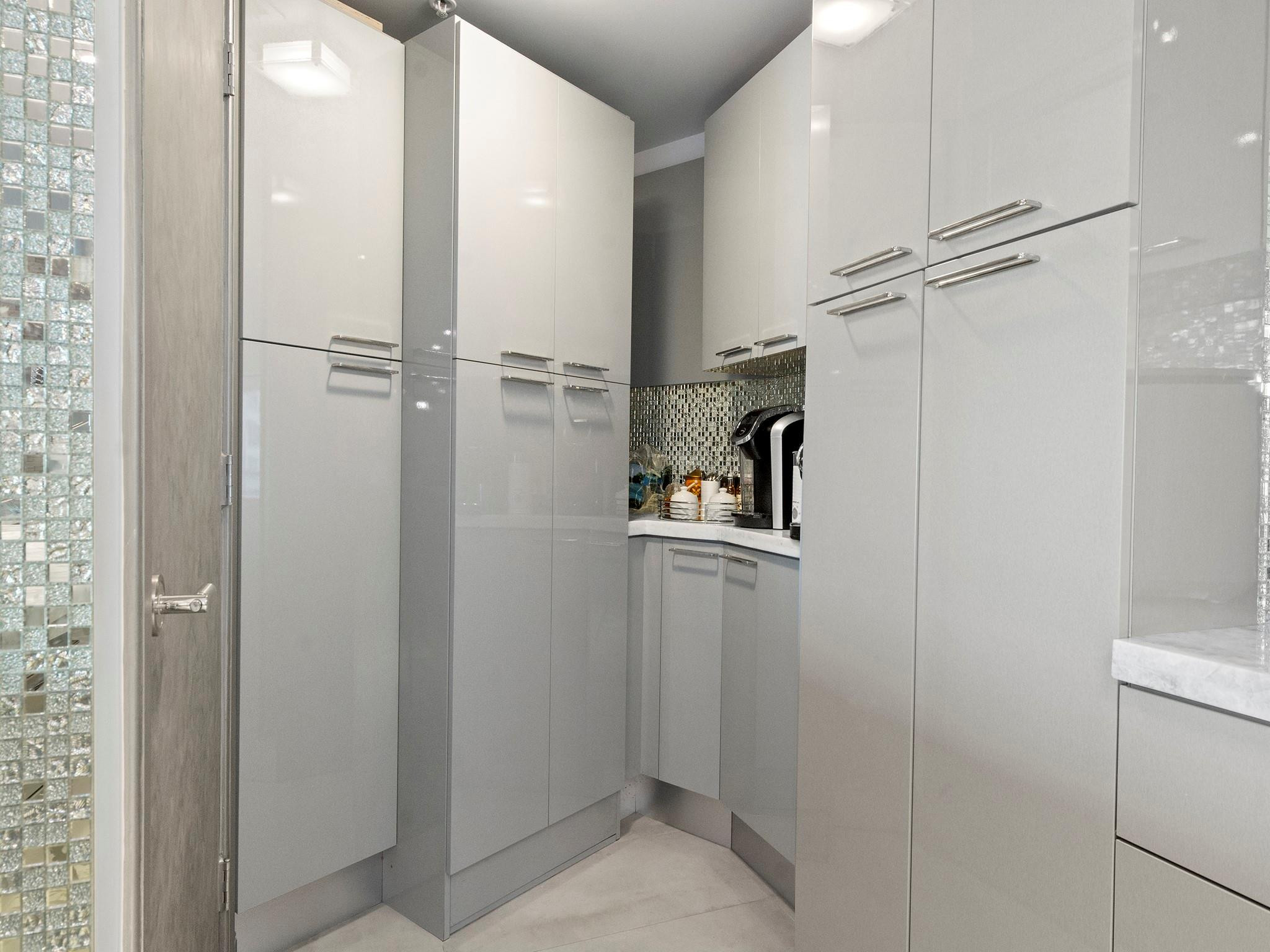 347 N New Riv #1401 Fort Lauderdale, FL 33301