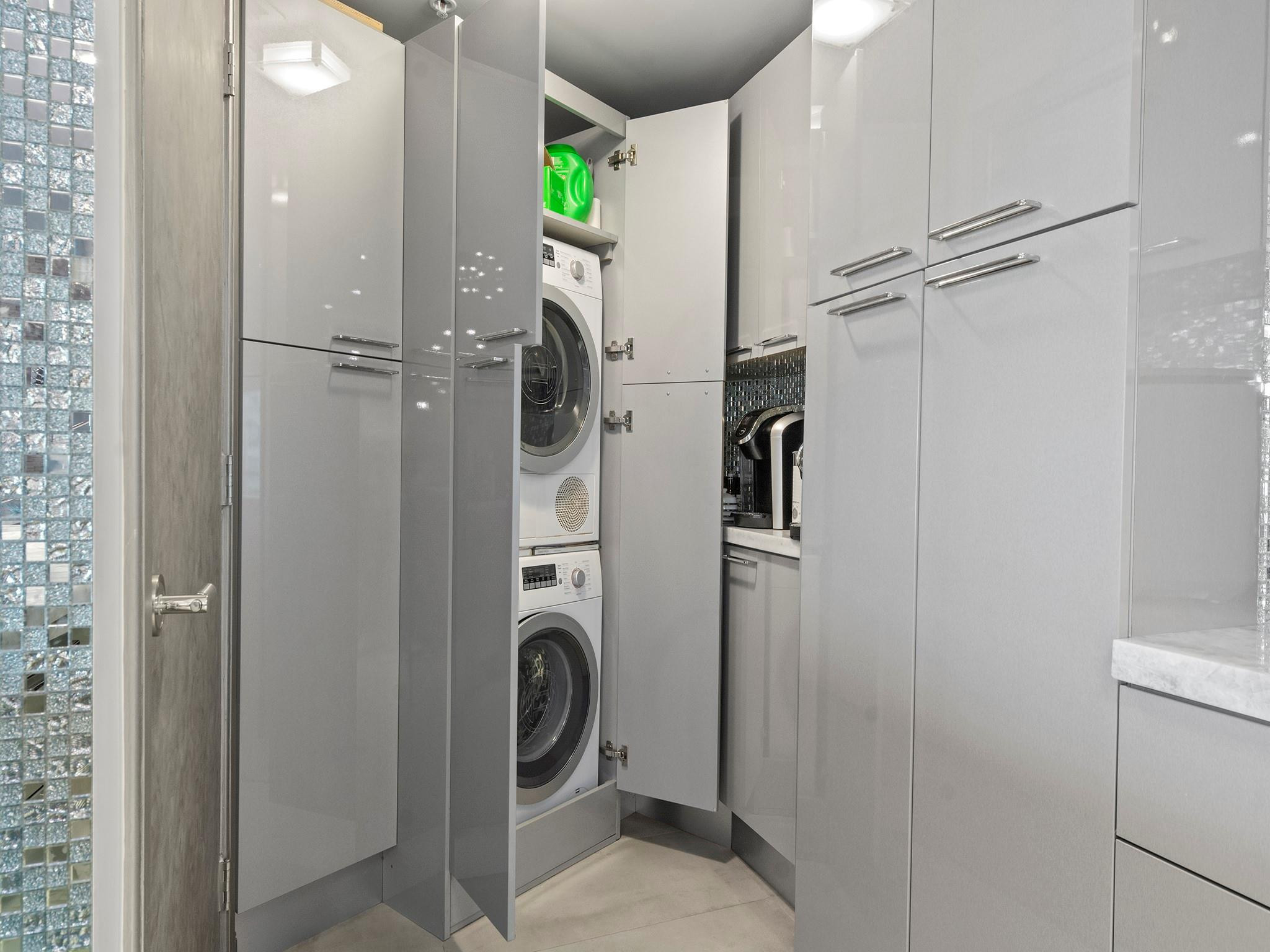 347 N New Riv #1401 Fort Lauderdale, FL 33301