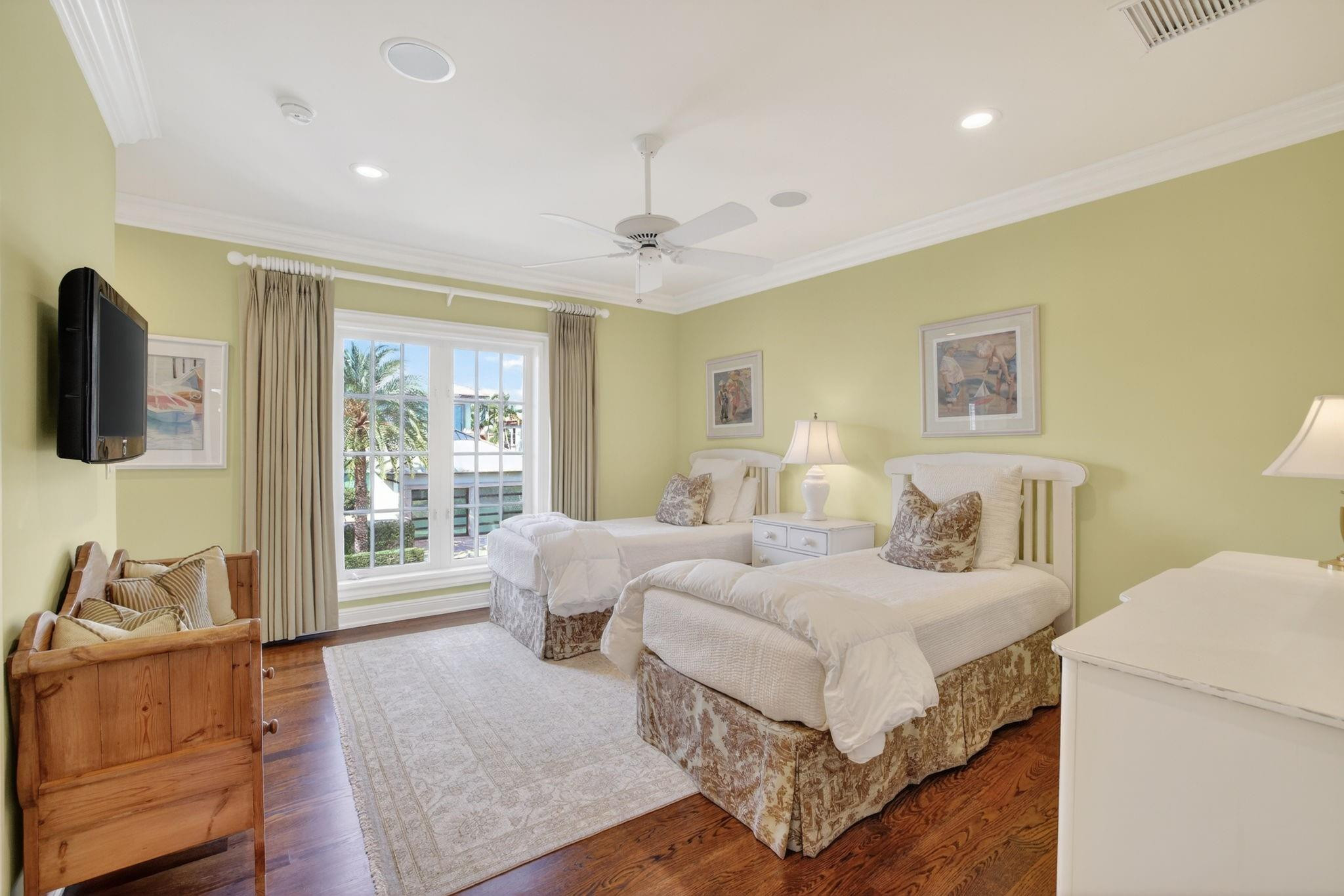 710 Isle Of Palms Fort Lauderdale, FL 33301