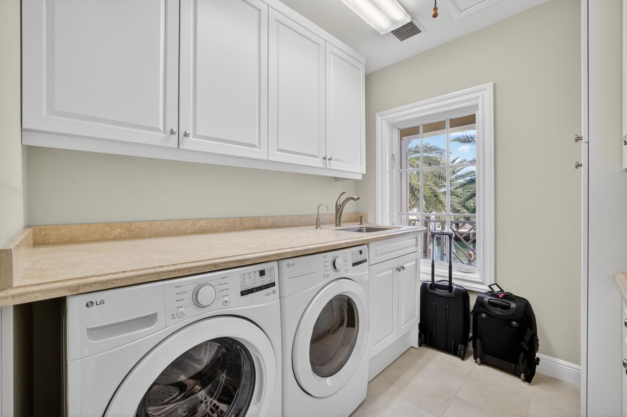 710 Isle Of Palms Fort Lauderdale, FL 33301