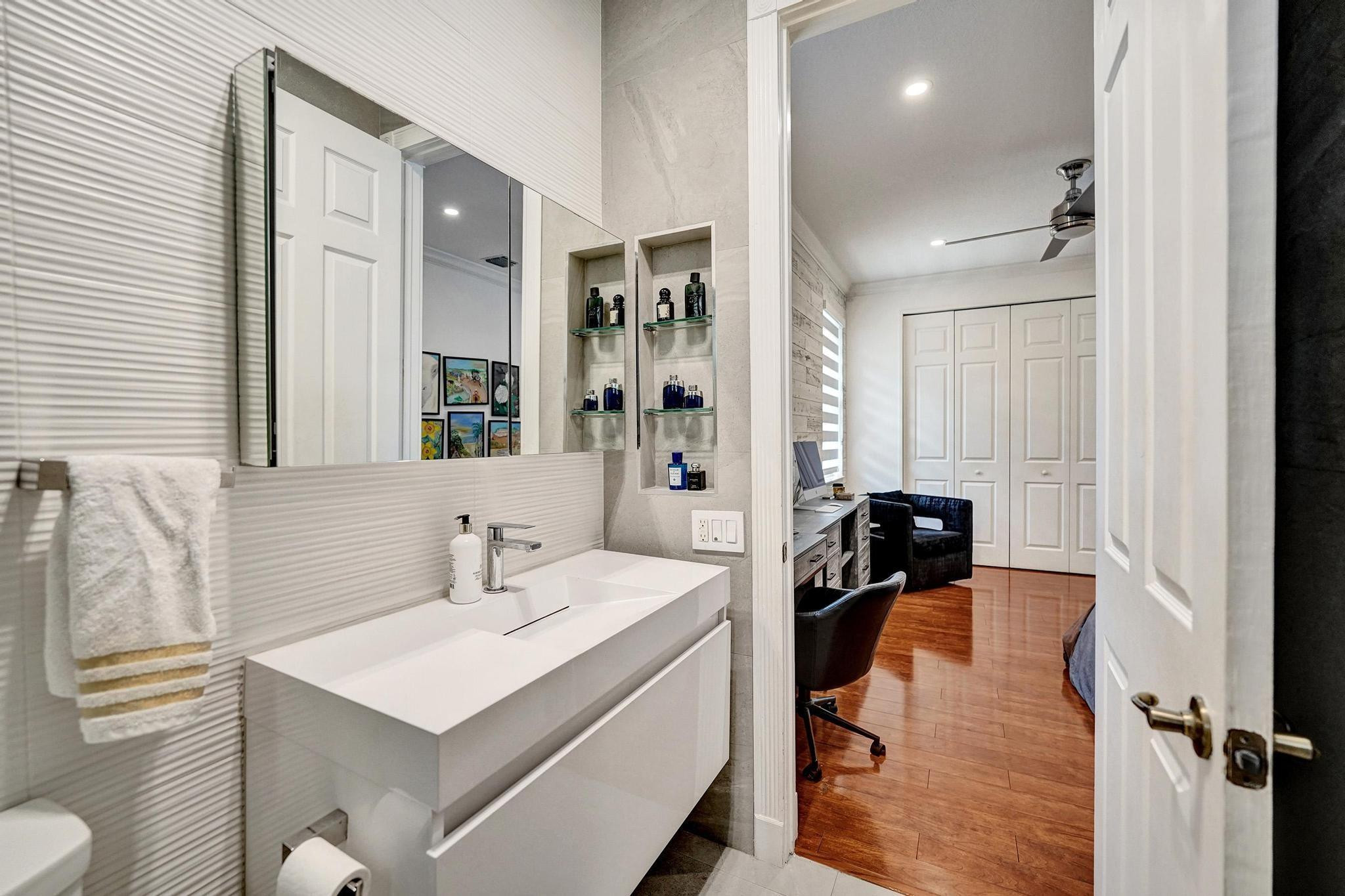 13763 NW 18th Pembroke Pines, FL 33028