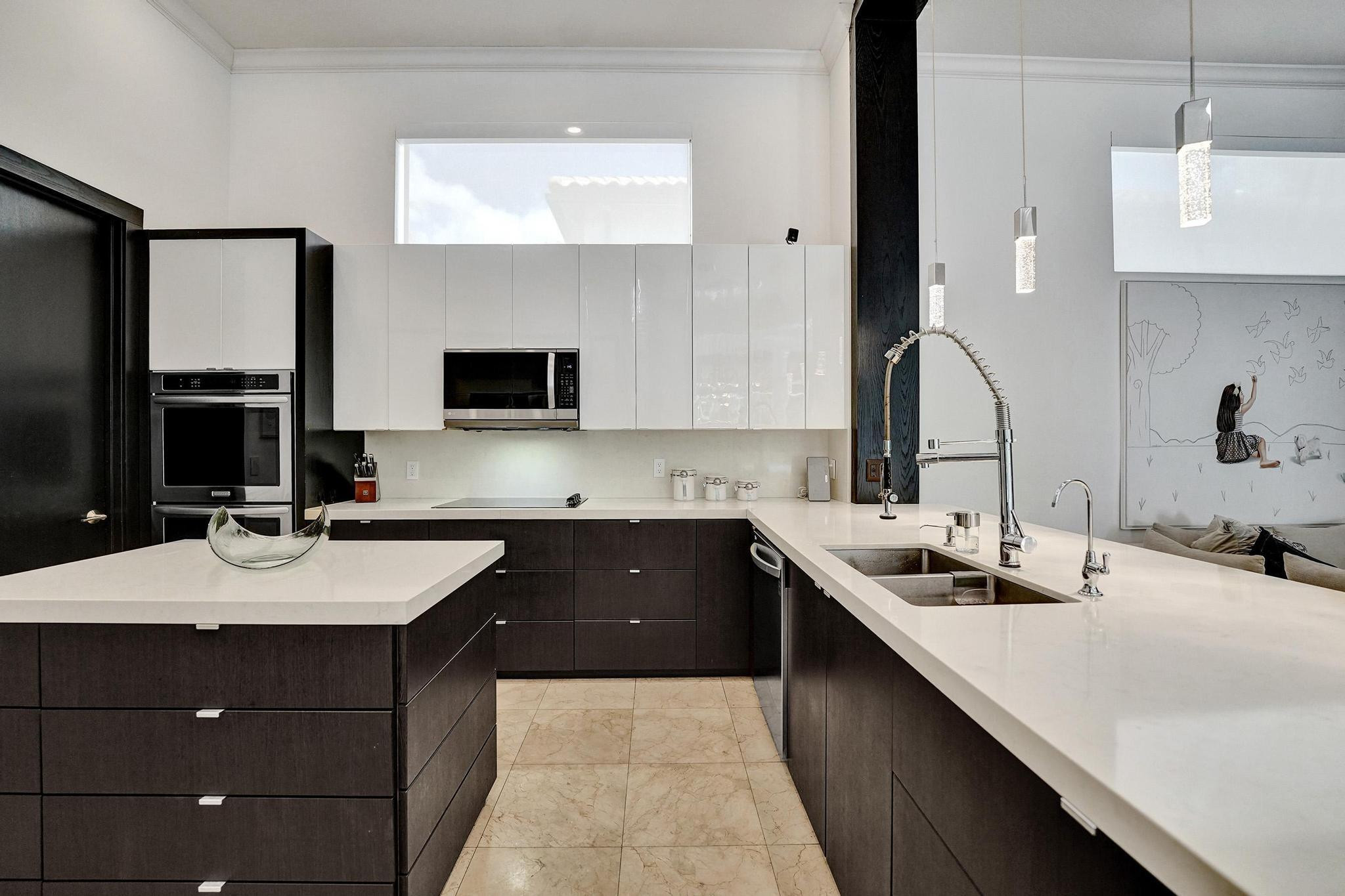 13763 NW 18th Pembroke Pines, FL 33028