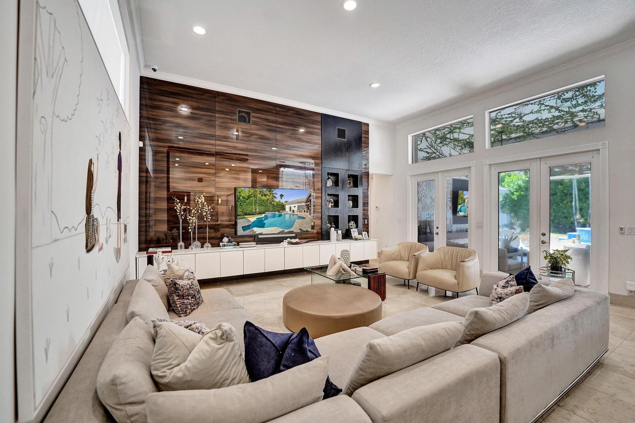 13763 NW 18th Pembroke Pines, FL 33028