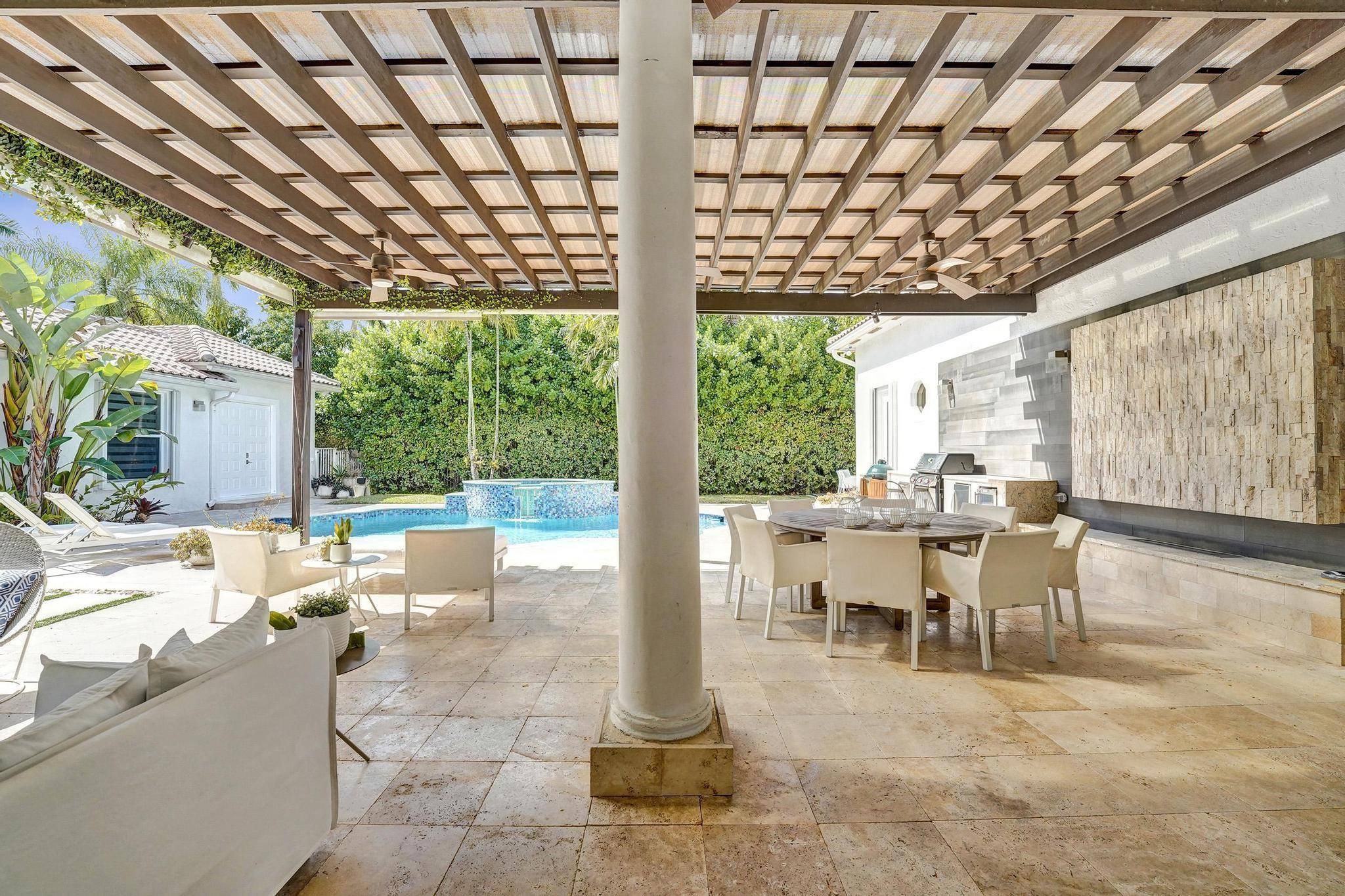 13763 NW 18th Pembroke Pines, FL 33028