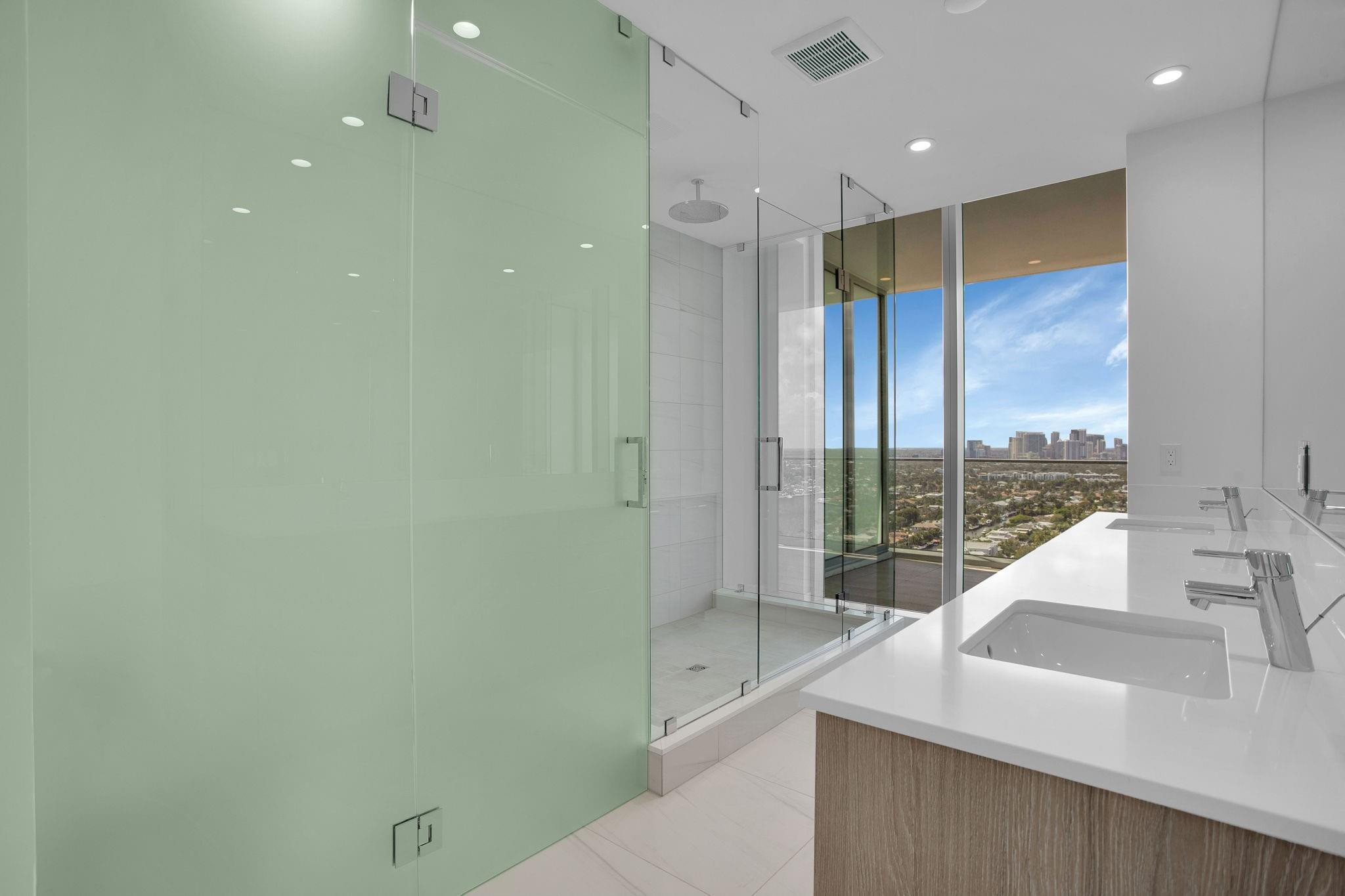 153 N Seabreeze #2504-S Fort Lauderdale, FL 33304