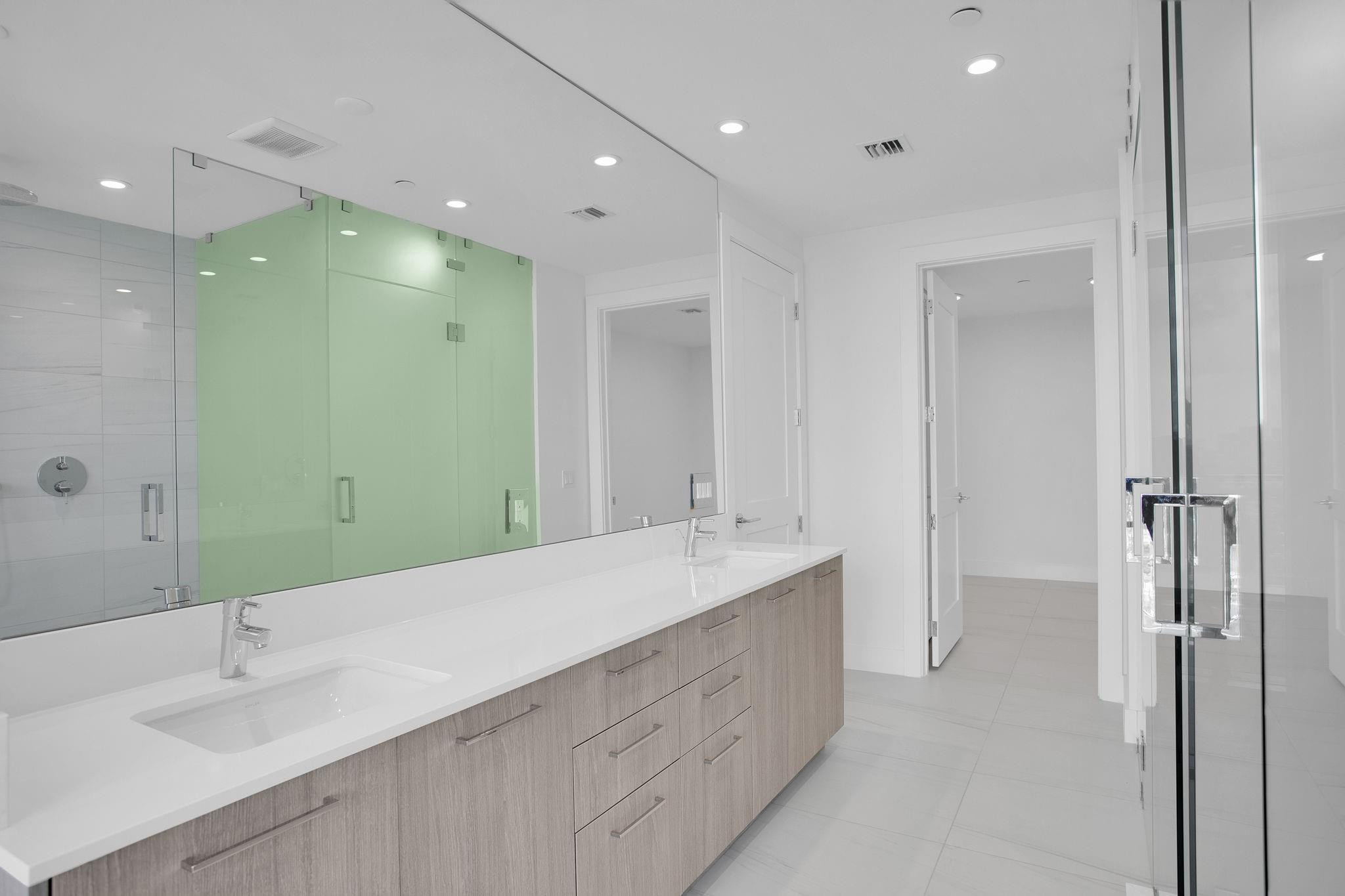 153 N Seabreeze #2504-S Fort Lauderdale, FL 33304