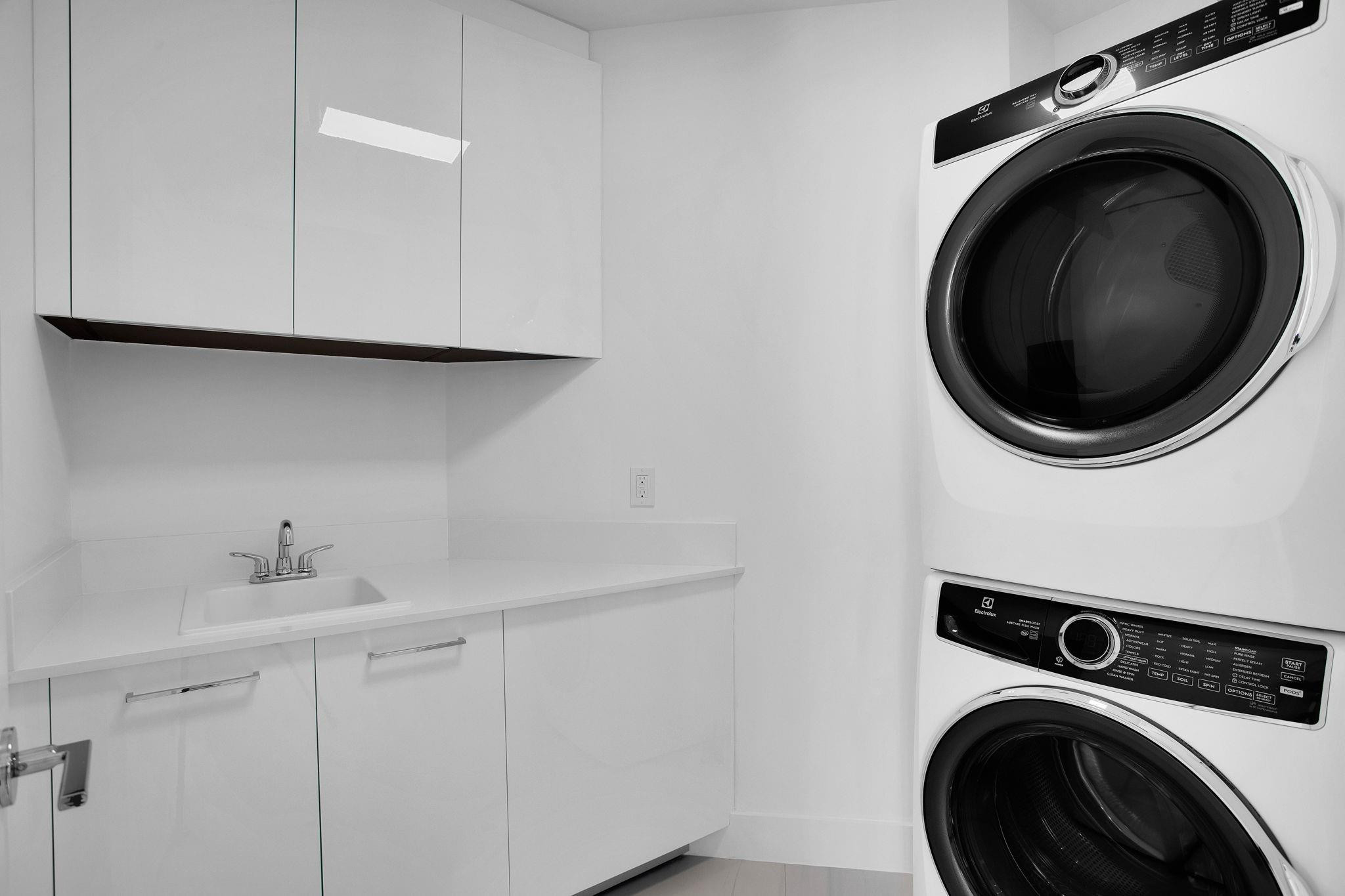 153 N Seabreeze #2504-S Fort Lauderdale, FL 33304