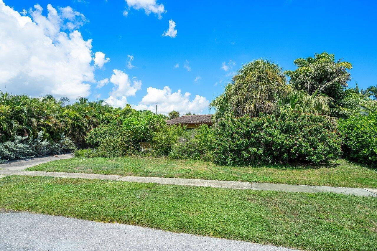 335 NE 5th Street