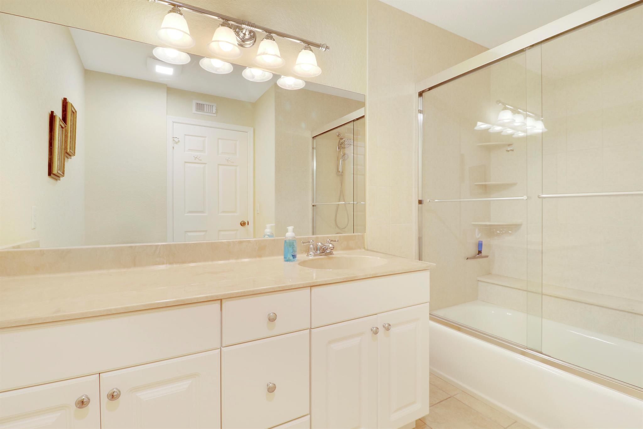 4161 S Us Hwy 1 #C2 Jupiter, FL 33477