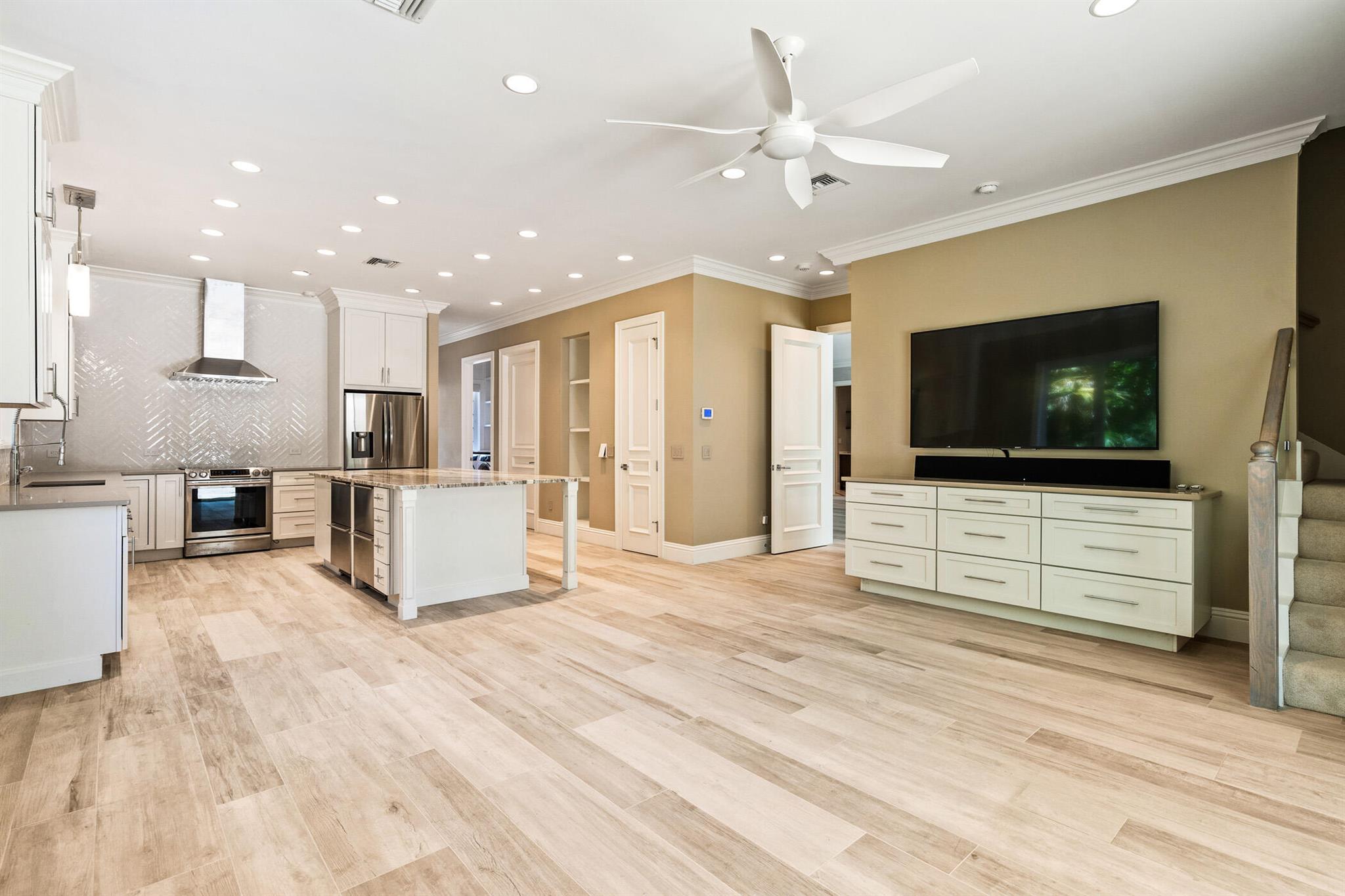 220 Shores Dr Vero Beach, FL 32963