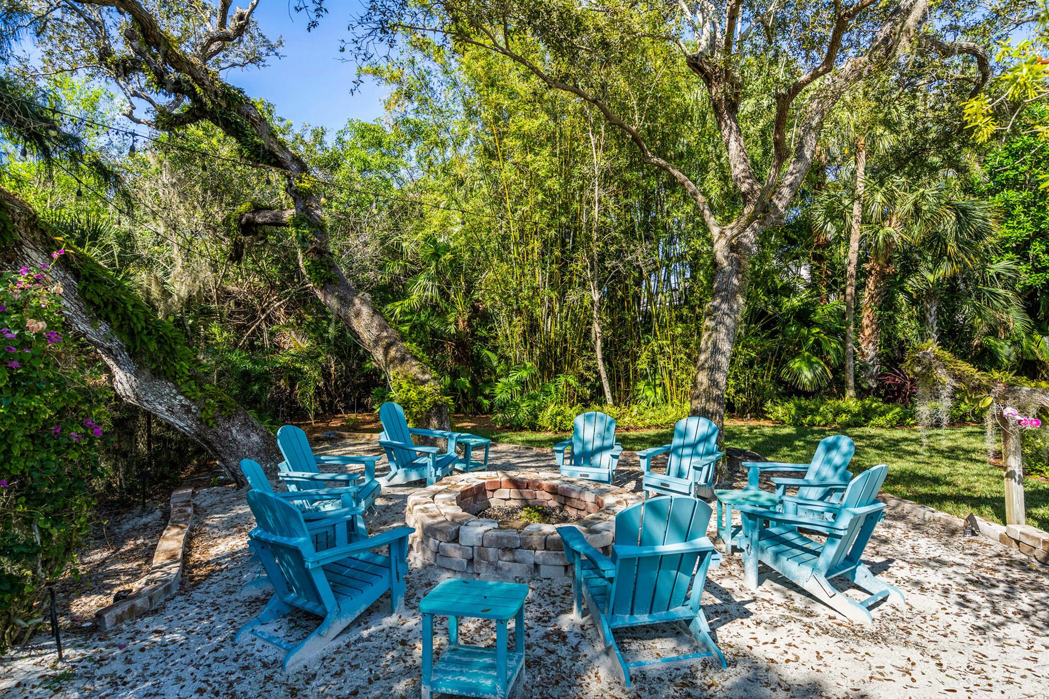 220 Shores Dr Vero Beach, FL 32963