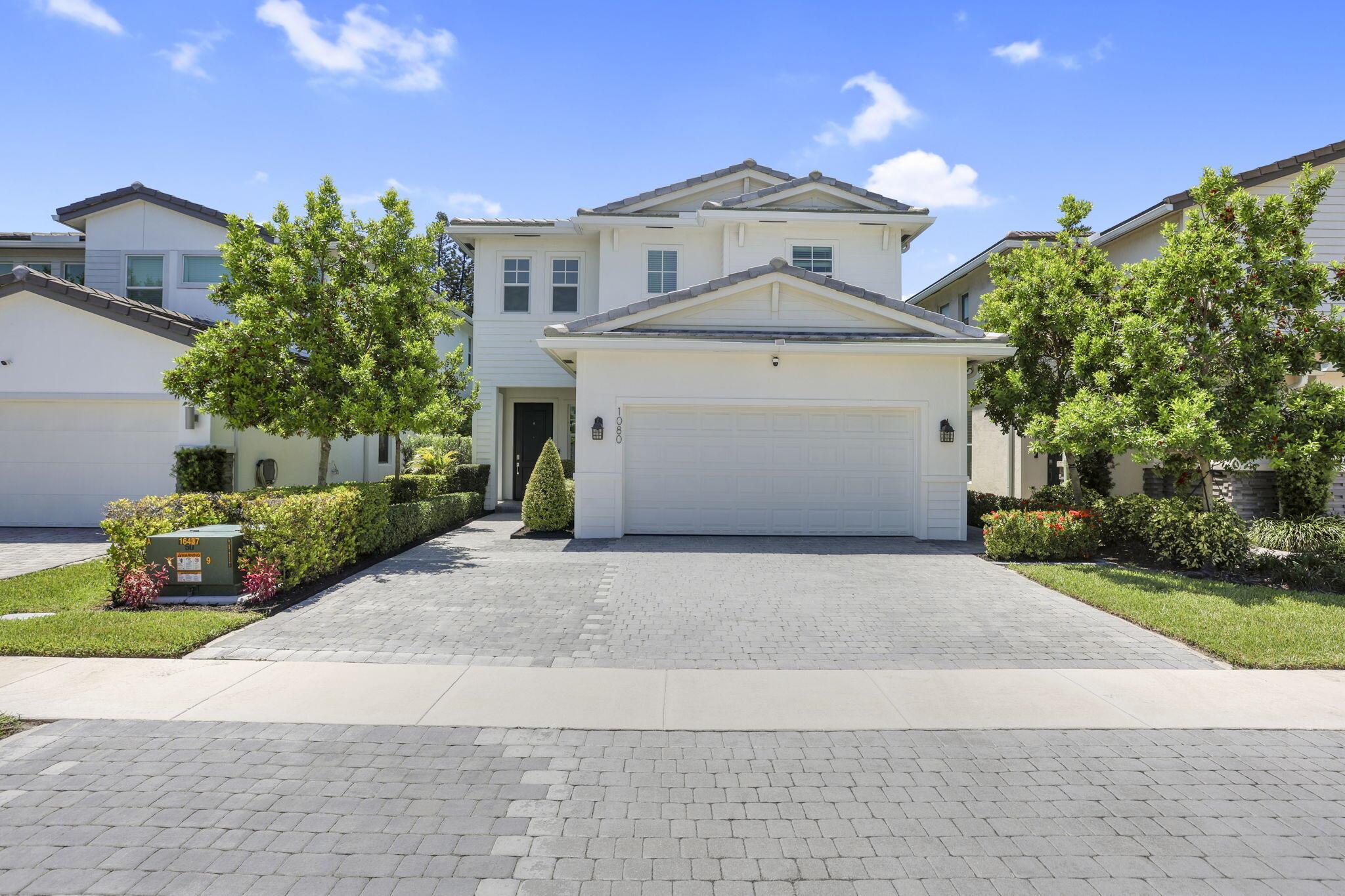 1080 Veleiros Blvd