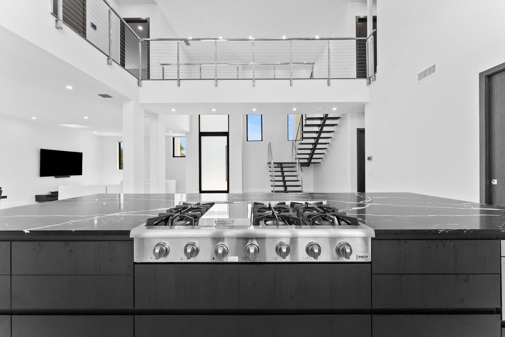 2751 NE 22nd Ct Pompano Beach, FL 33062