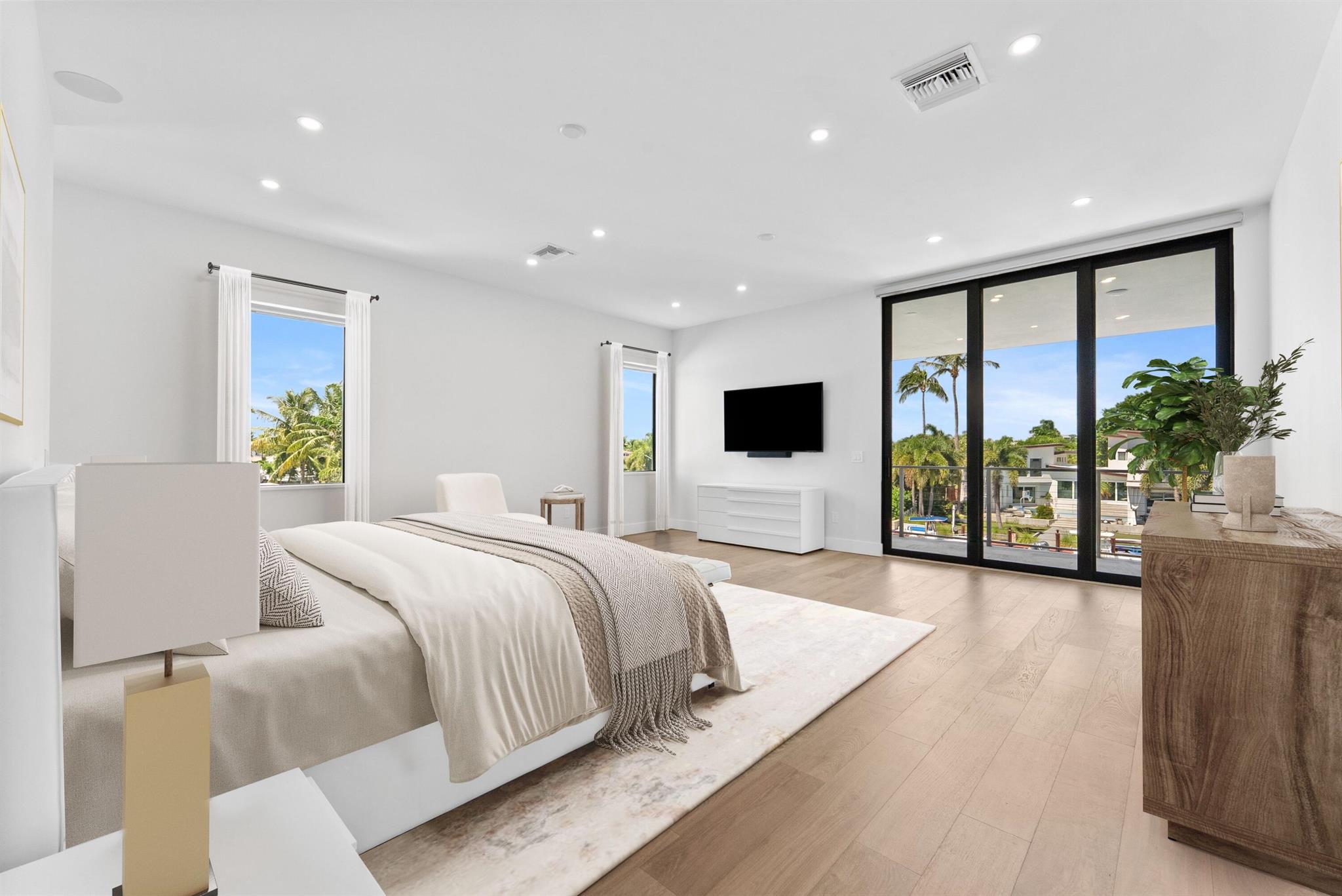 2751 NE 22nd Ct Pompano Beach, FL 33062