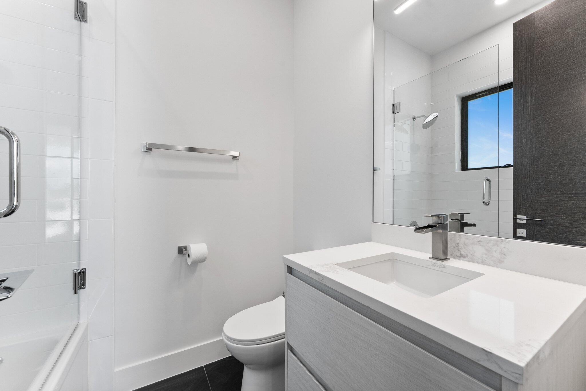 2751 NE 22nd Ct Pompano Beach, FL 33062