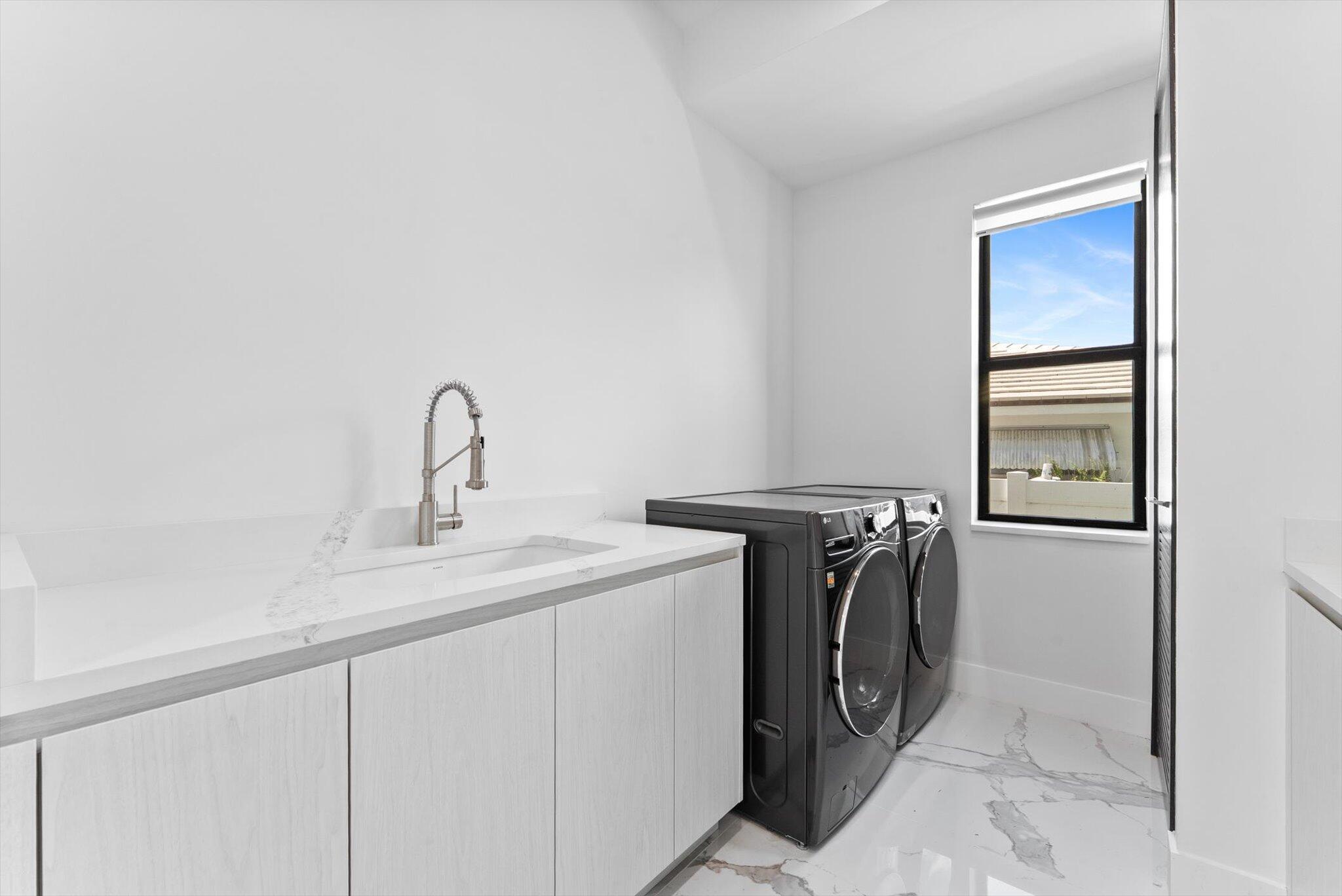 2751 NE 22nd Ct Pompano Beach, FL 33062