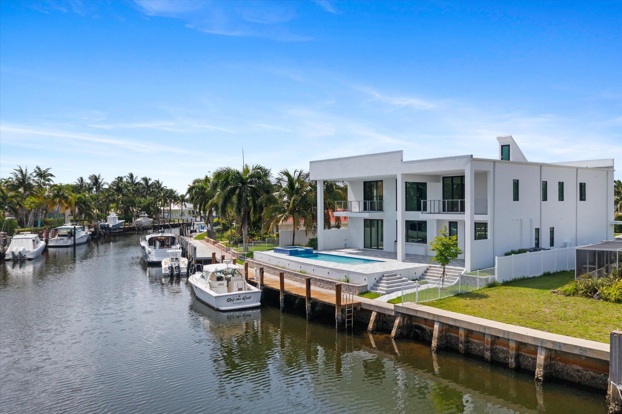 2751 NE 22nd Ct Pompano Beach, FL 33062