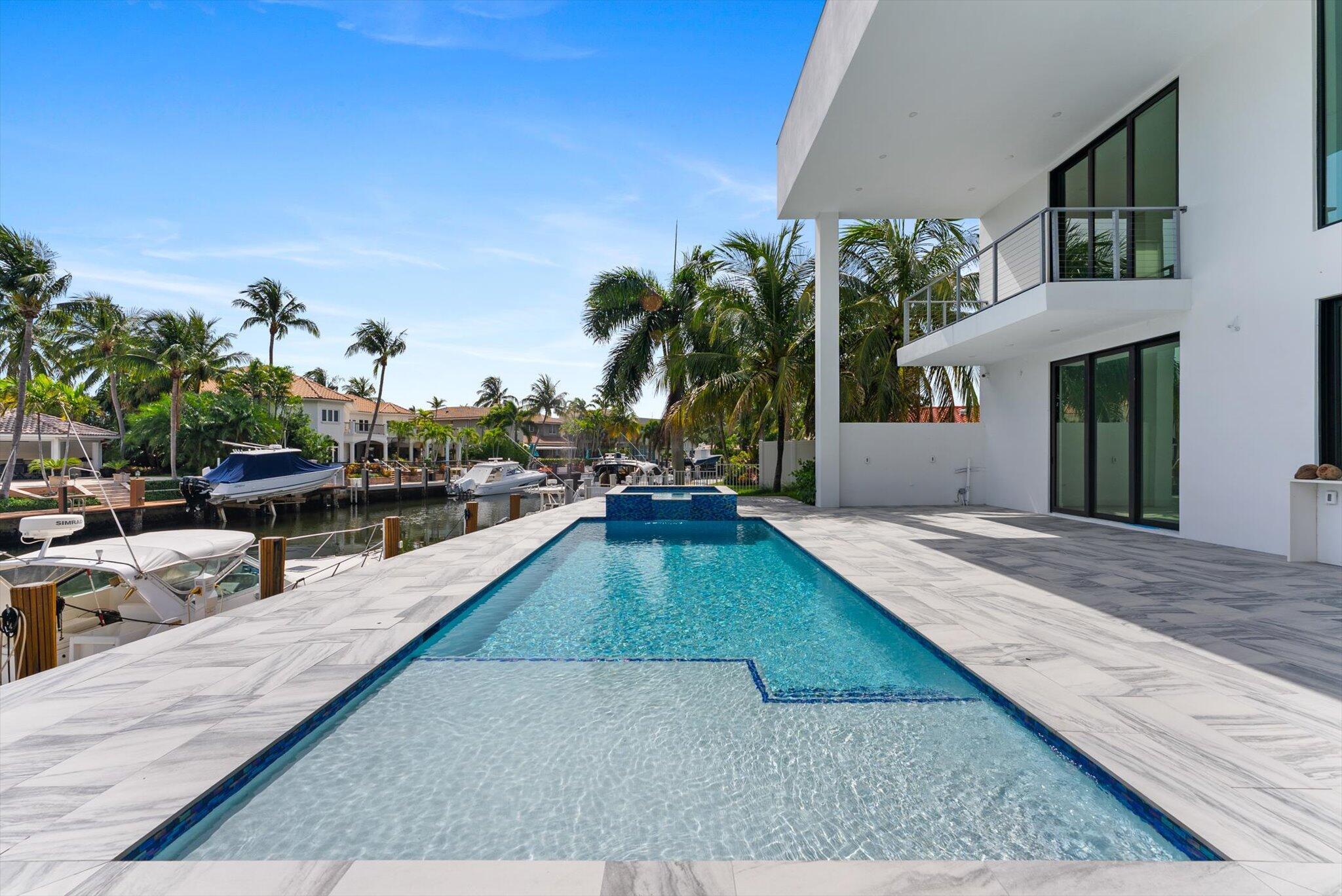 2751 NE 22nd Ct Pompano Beach, FL 33062