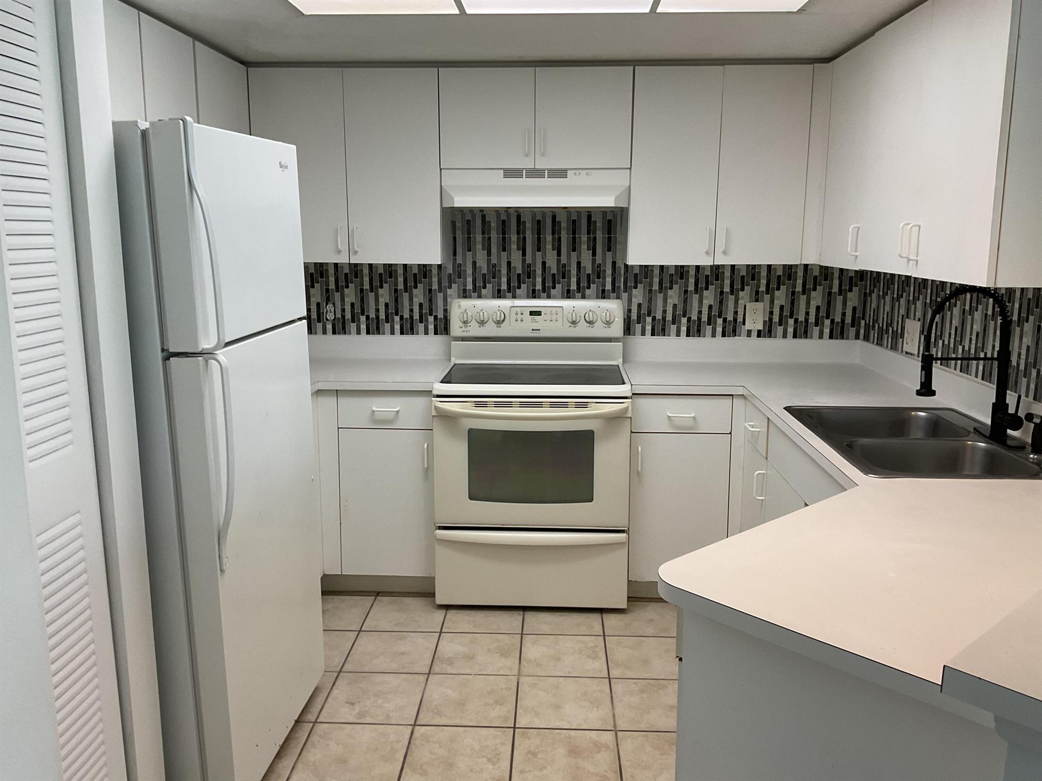 4175 N Haverhill Rd #905