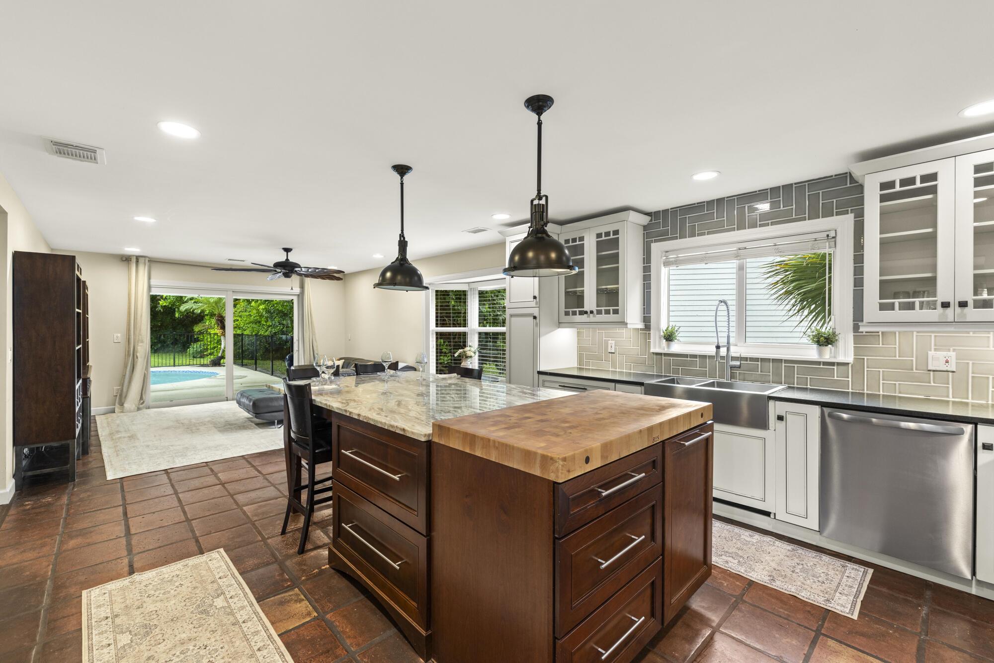 6595 Wood Lk Rd Jupiter, FL 33458