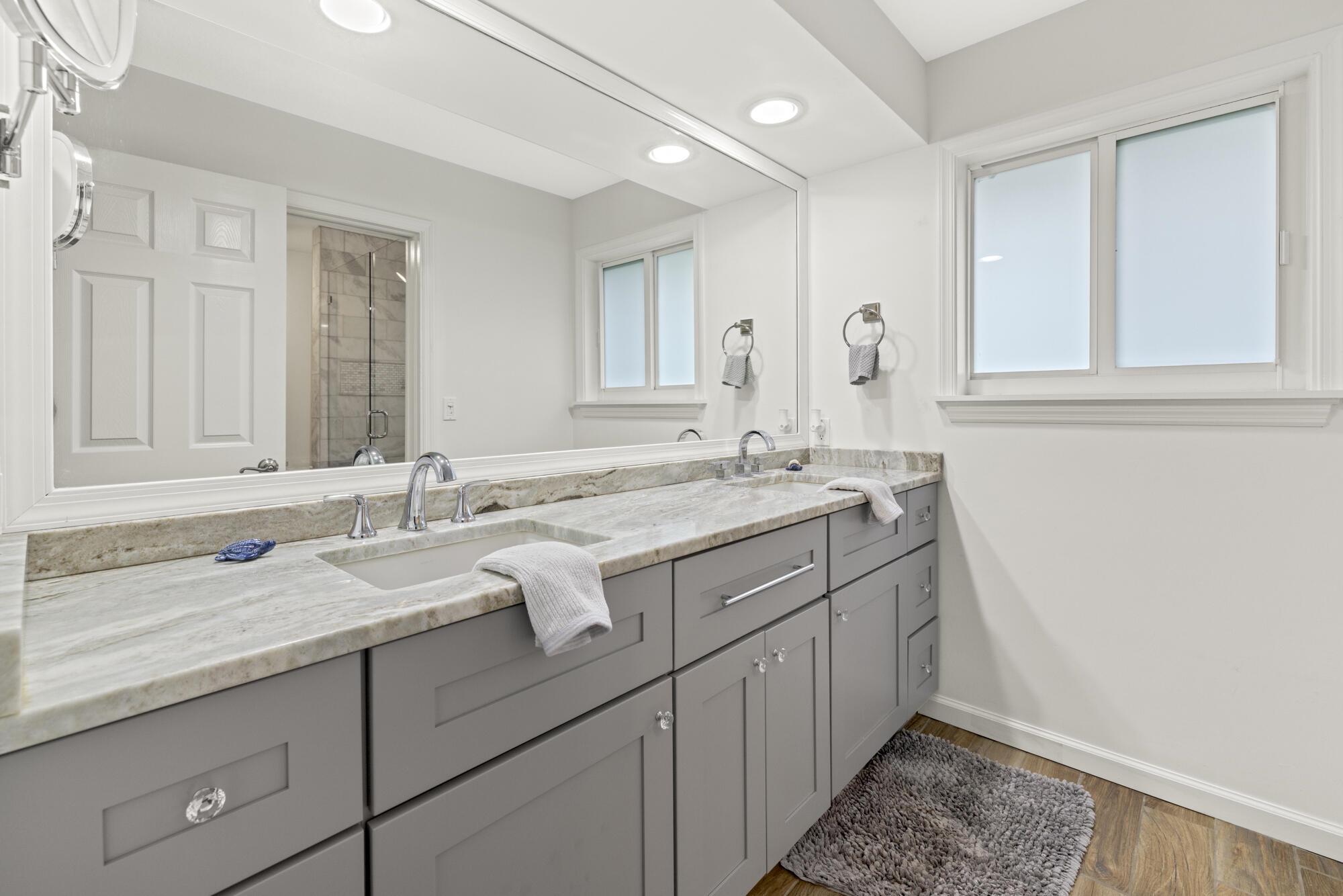 6595 Wood Lk Rd Jupiter, FL 33458