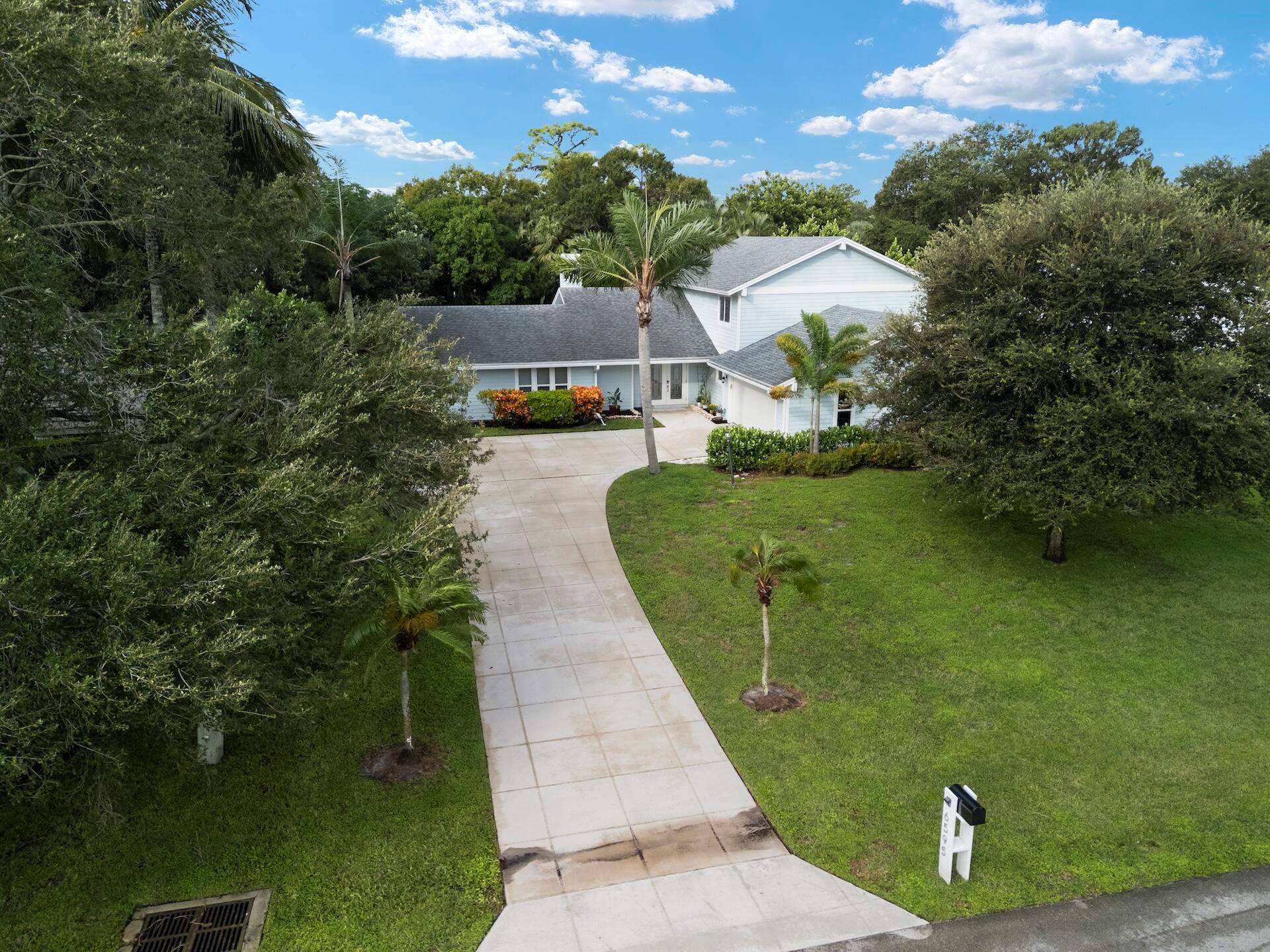 6595 Wood Lk Rd Jupiter, FL 33458