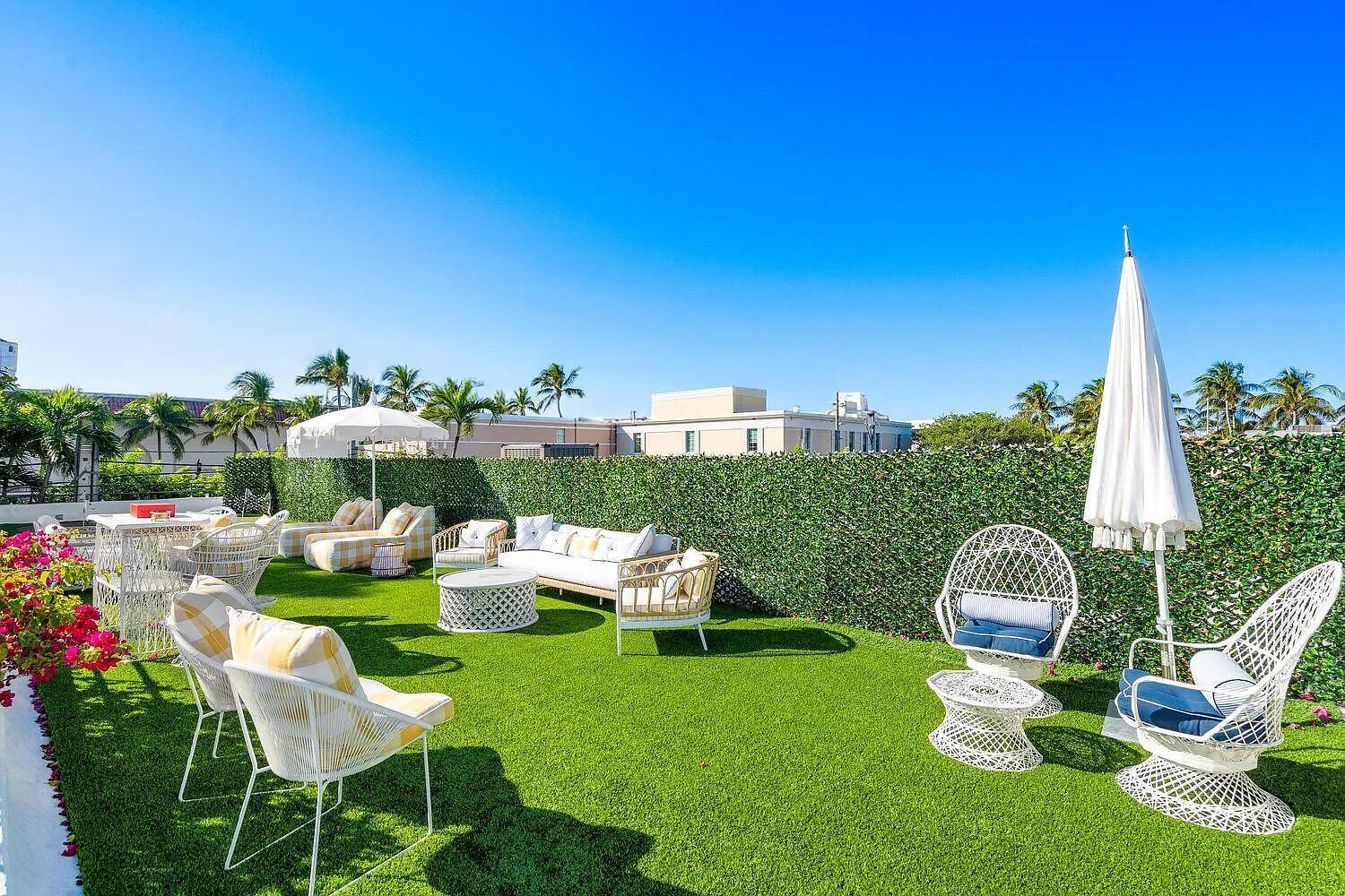 162 Peruvian Ave Palm Beach, FL 33480