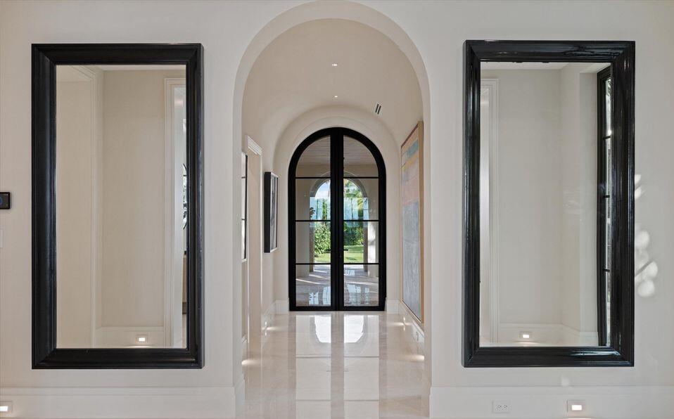 1260 N Lake Palm Beach, FL 33480