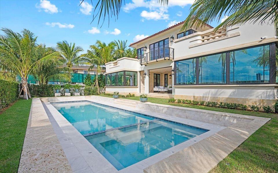 1260 N Lake Palm Beach, FL 33480