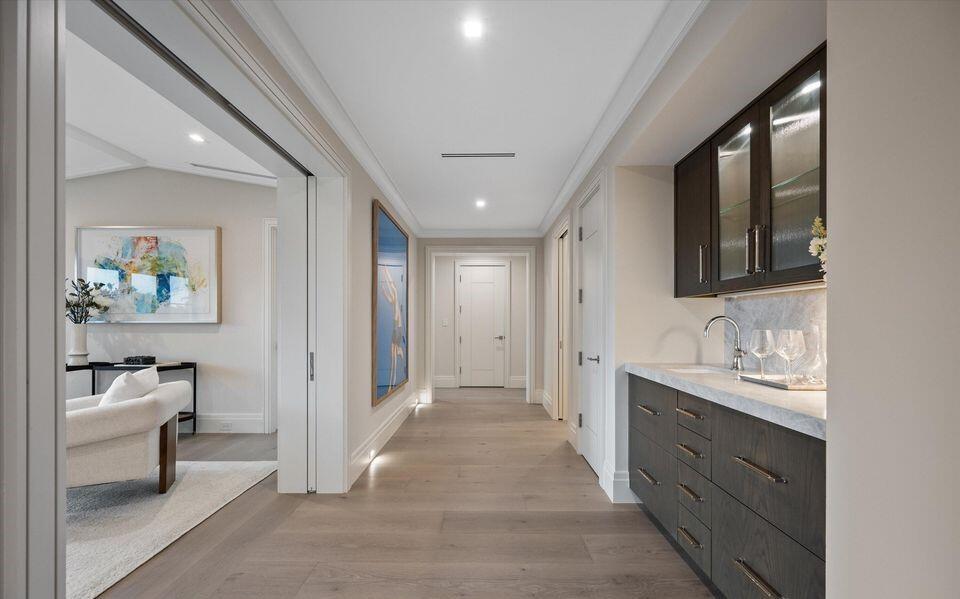 1260 N Lake Palm Beach, FL 33480