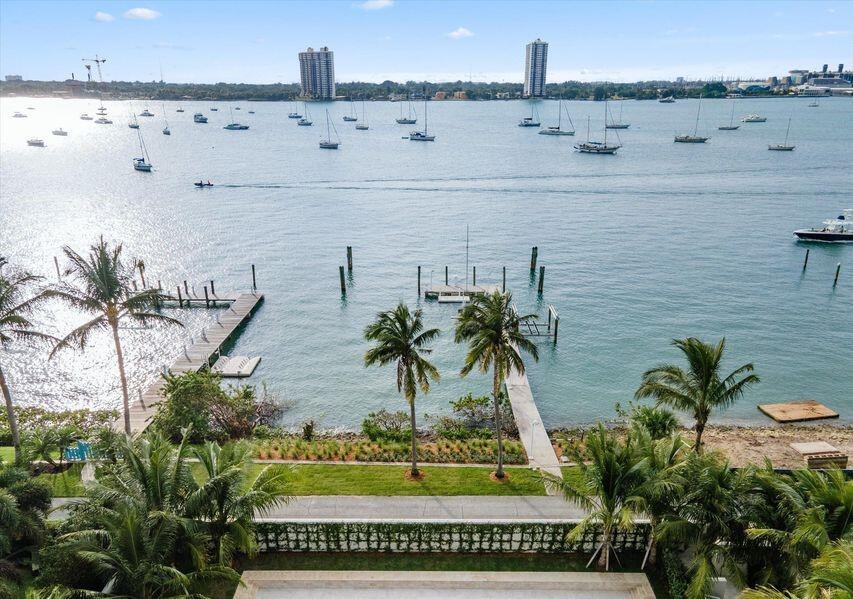 1260 N Lake Palm Beach, FL 33480