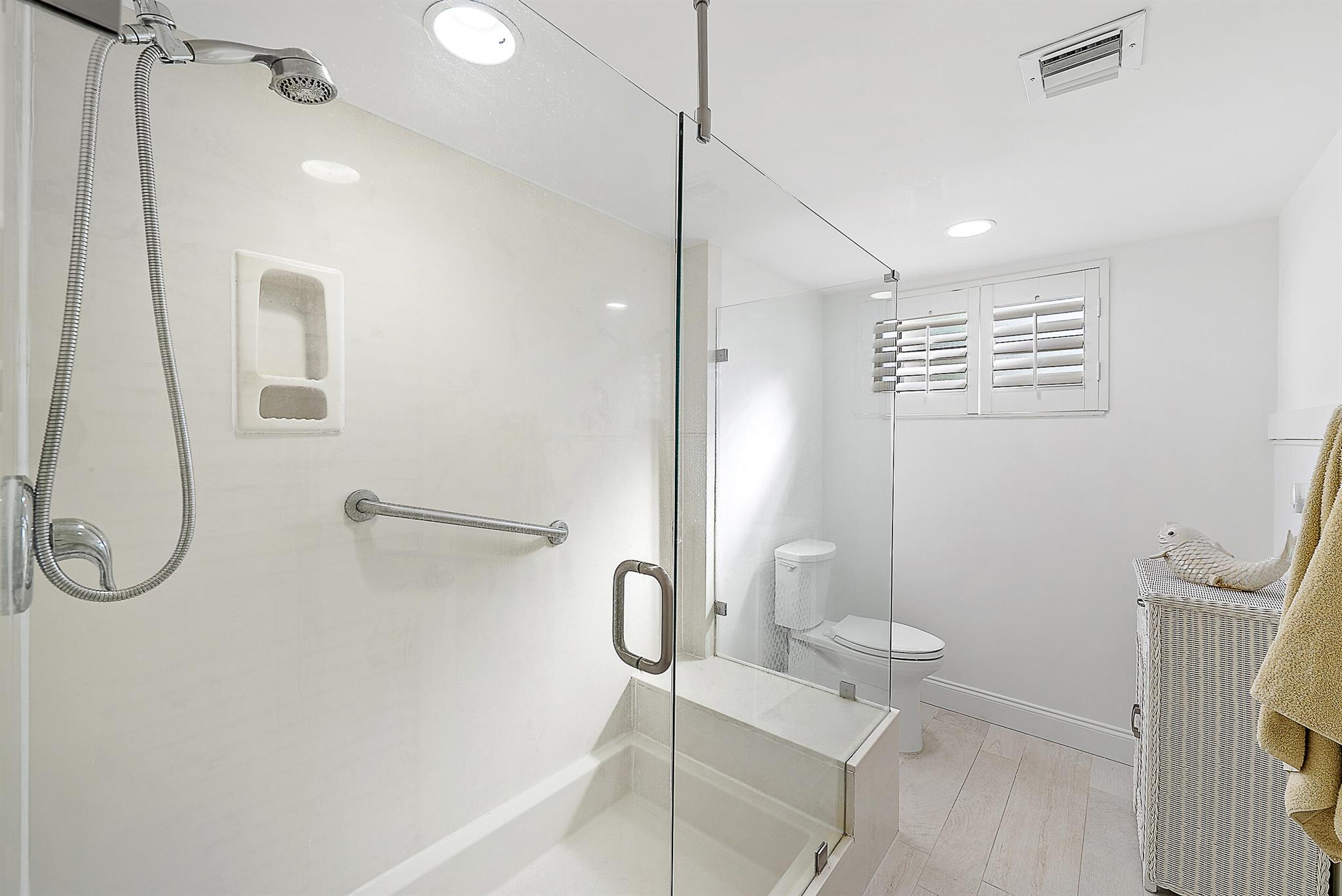 16648 Traders Xing #106 Jupiter, FL 33477