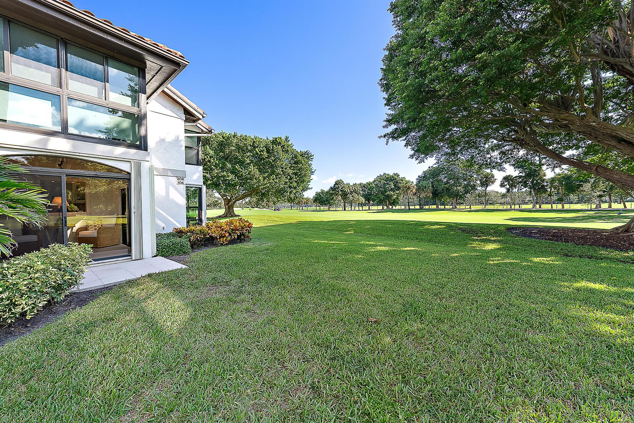 16648 Traders Xing #106 Jupiter, FL 33477