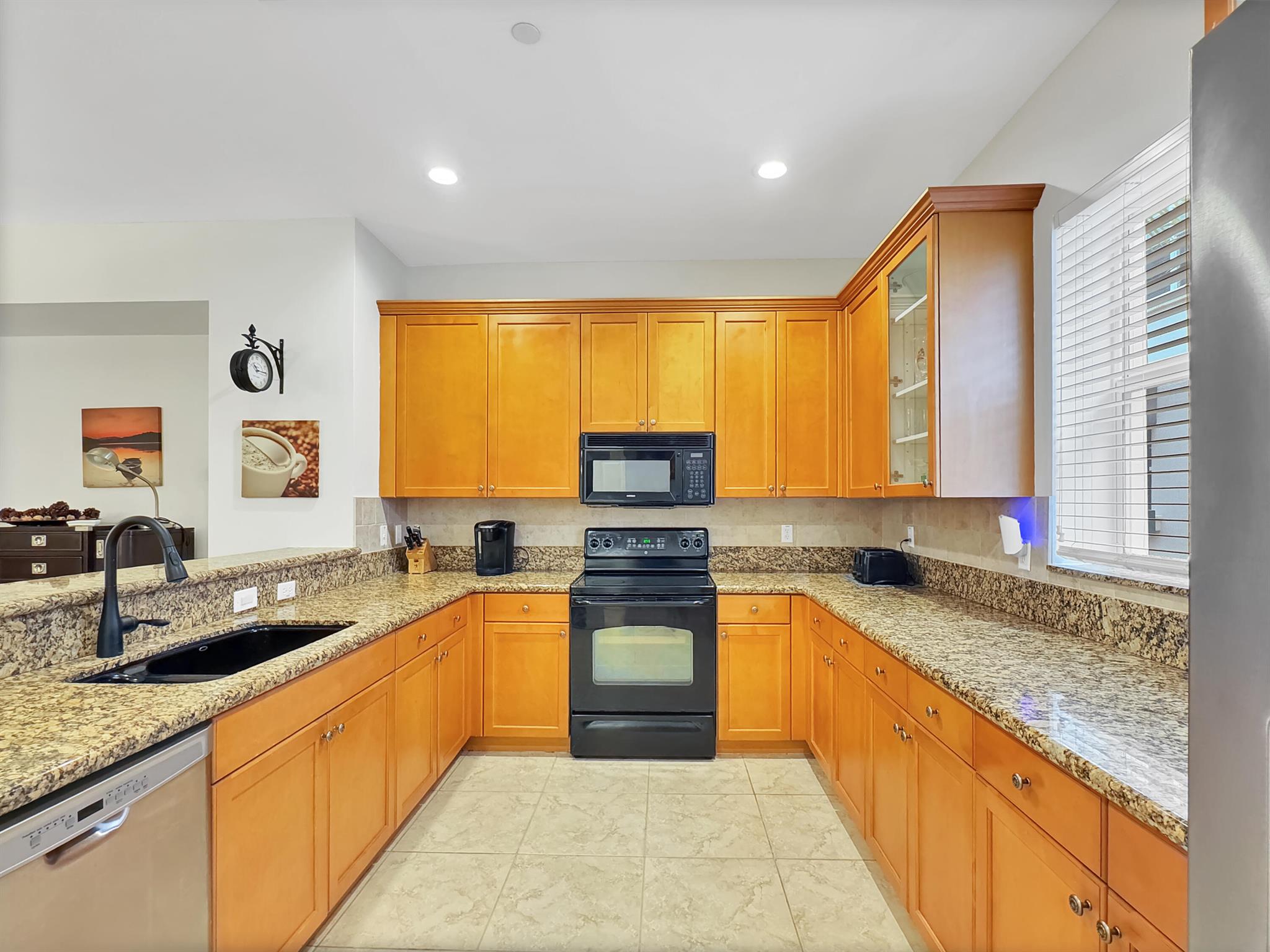 1033 NE 17th Way #602 Fort Lauderdale, FL 33304