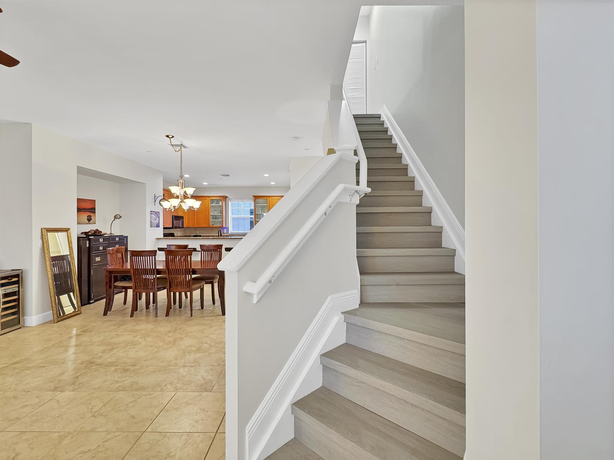 1033 NE 17th Way #602 Fort Lauderdale, FL 33304